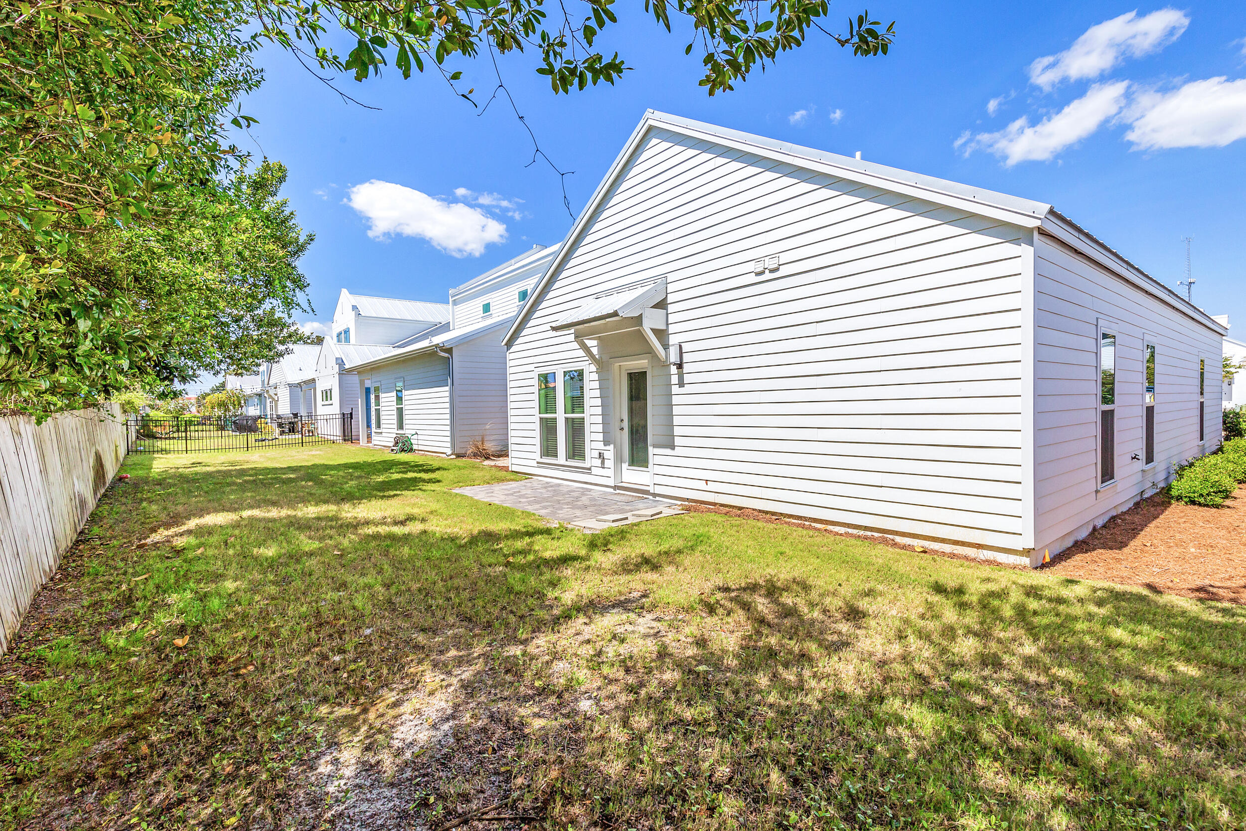 Shorewalk - Residential