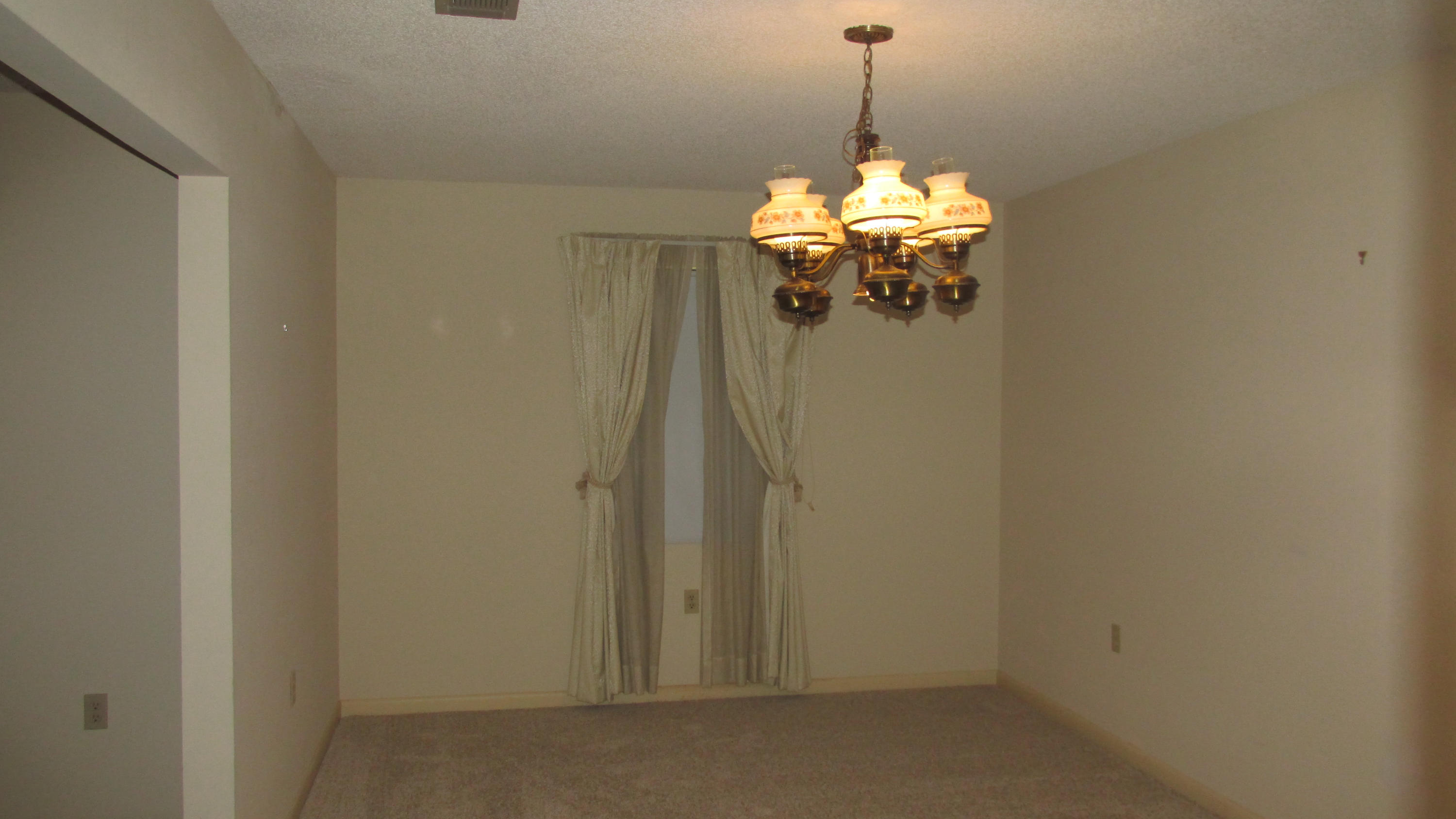 RAINTREE ESTATES - Residential Lease