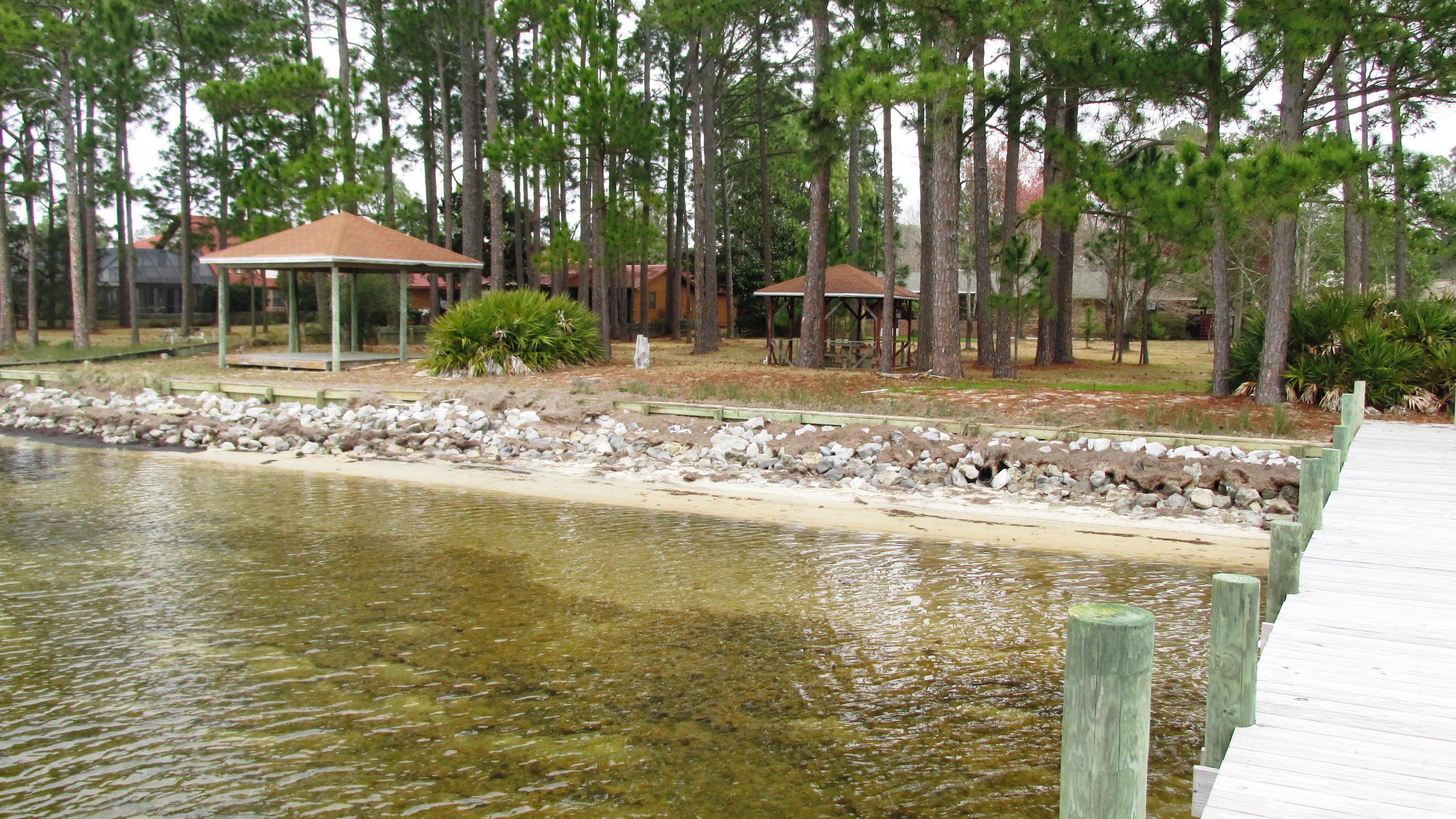 RAINTREE ESTATES - Residential Lease