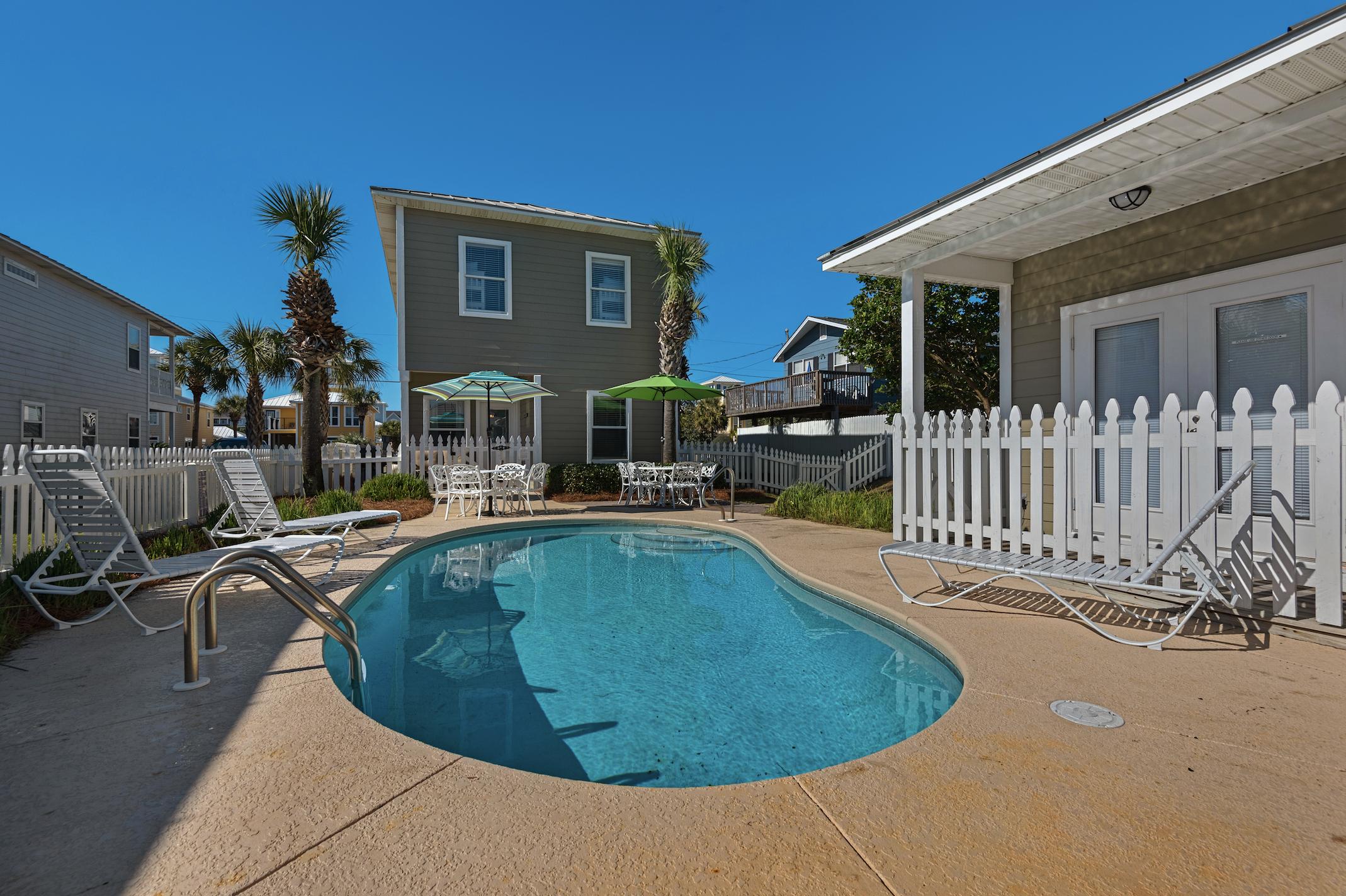 CRYSTAL BEACH - Residential