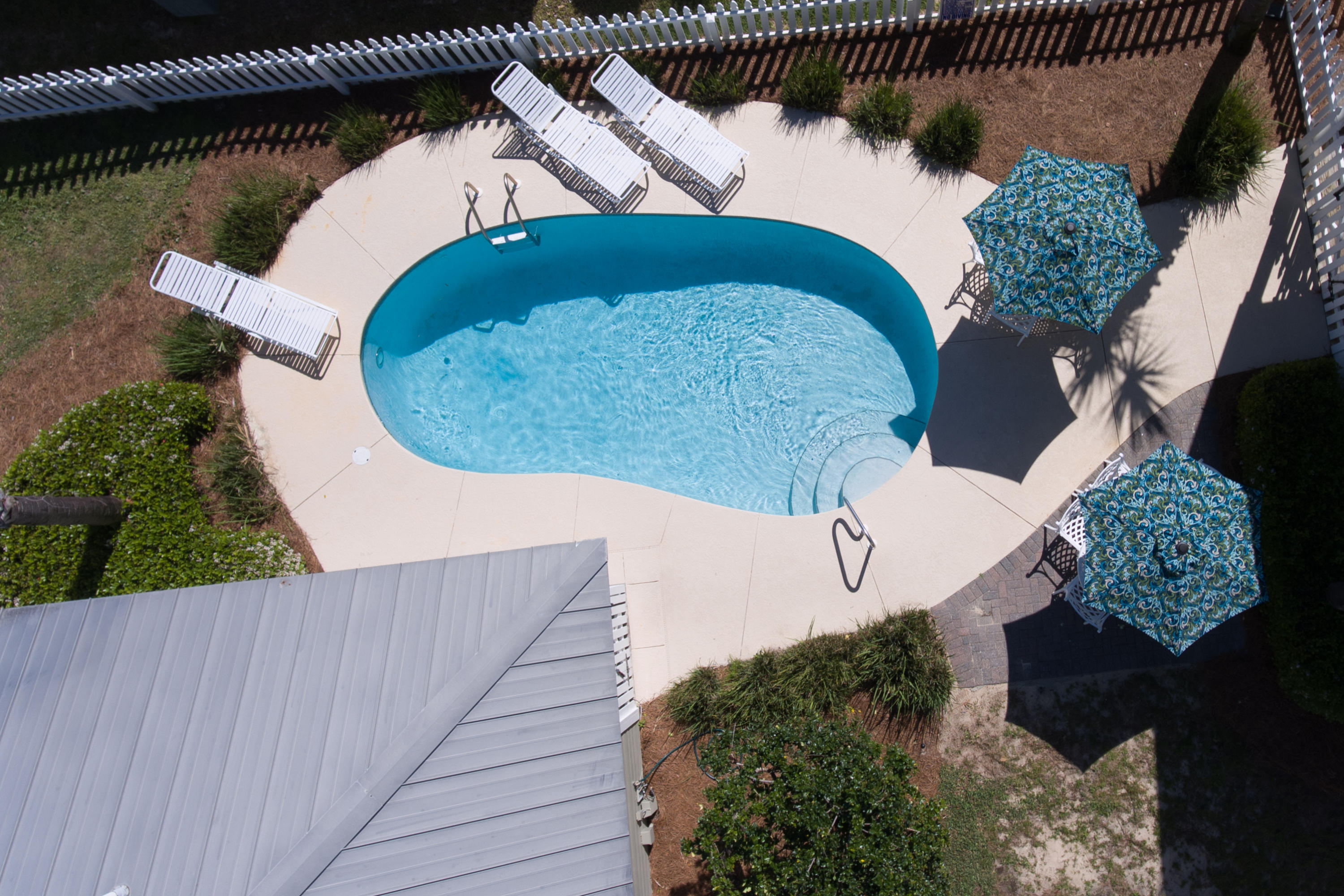 CRYSTAL BEACH - Residential