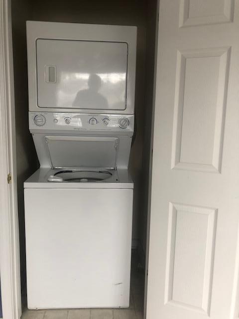 ROLLING PINES - Residential Lease