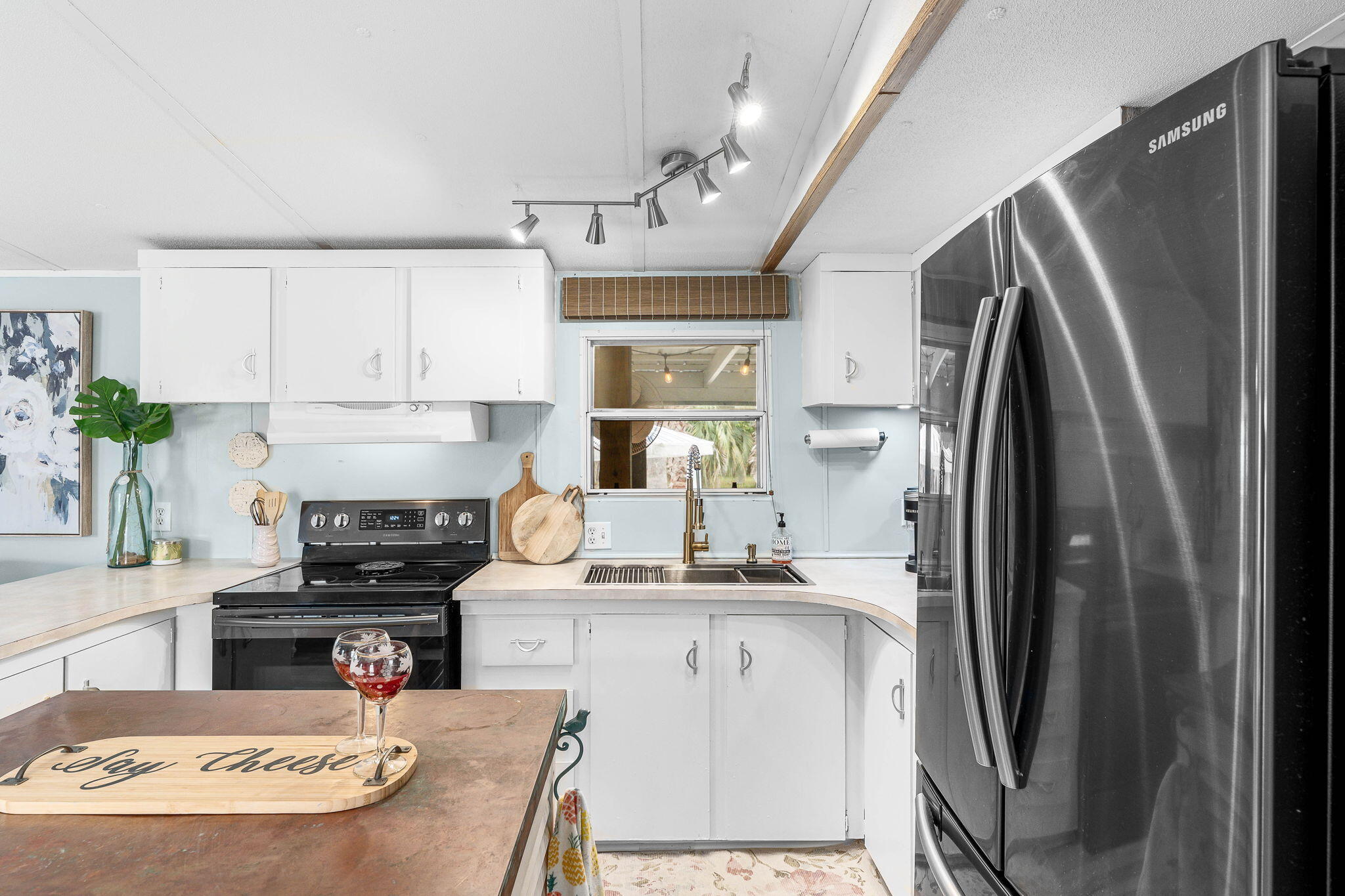 LAGUNA BEACH 6TH ADDN - Residential