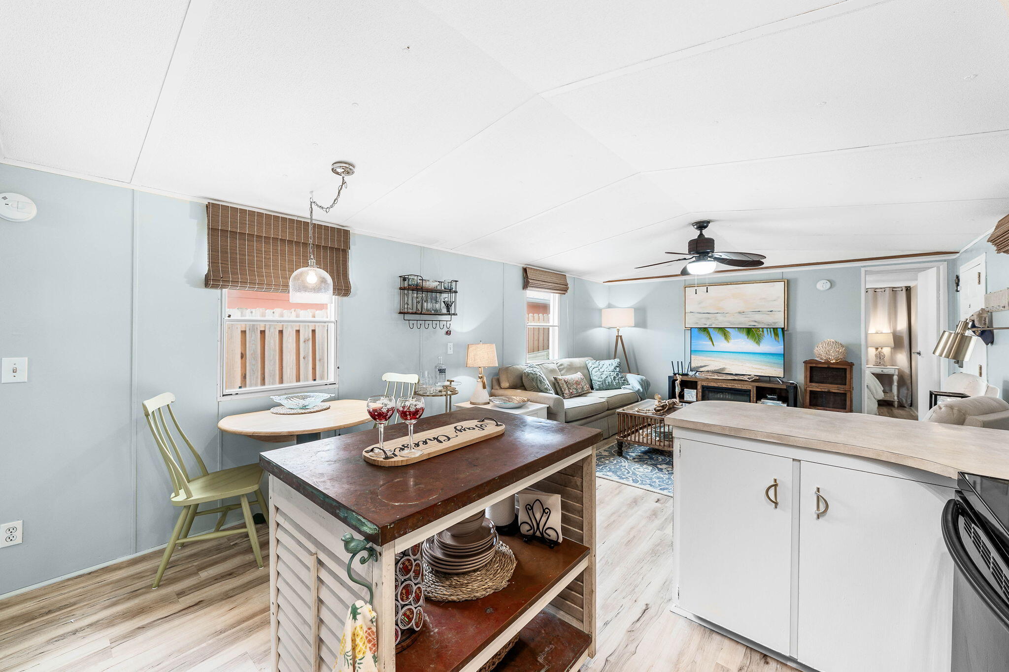 LAGUNA BEACH 6TH ADDN - Residential