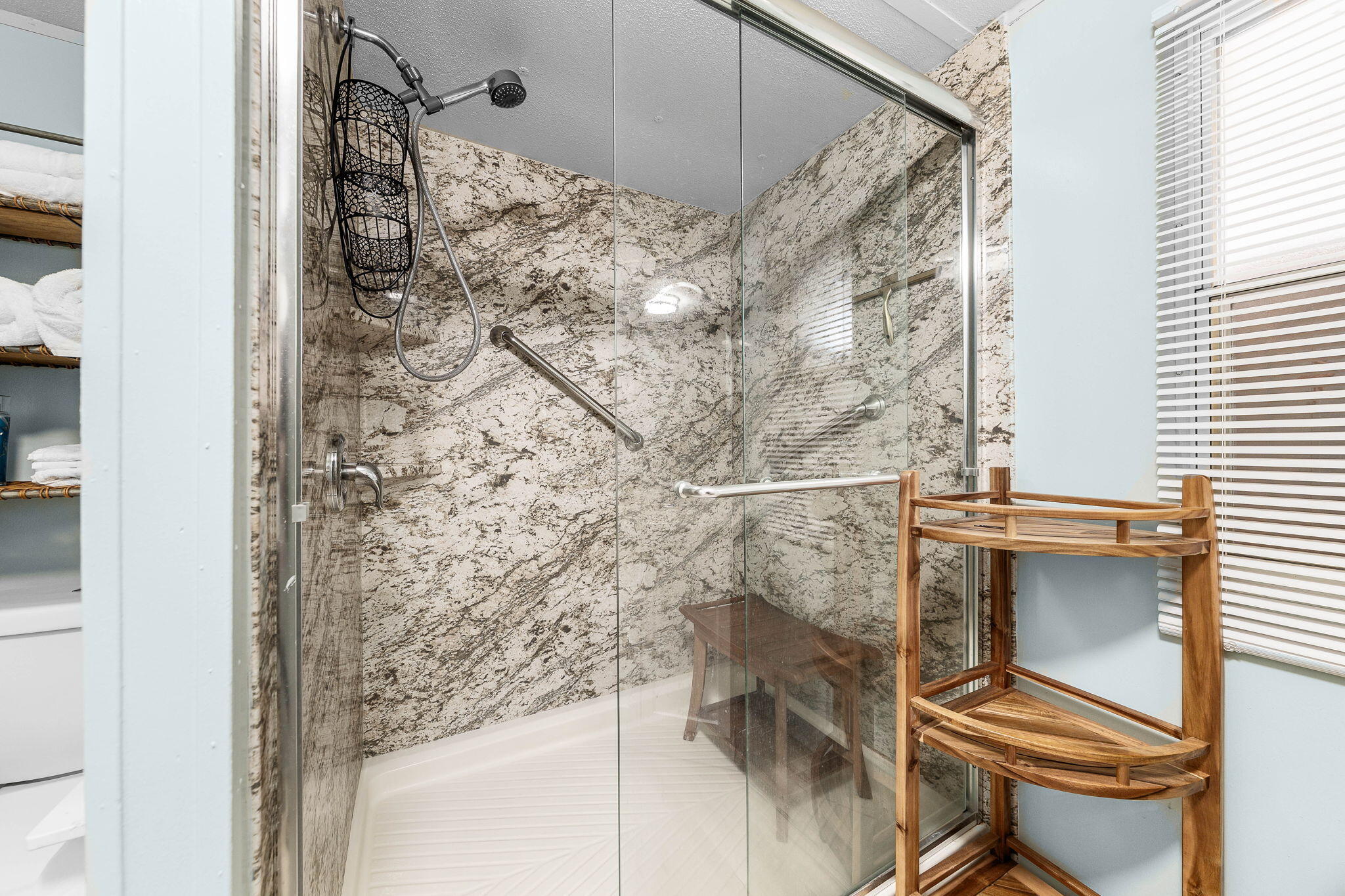 LAGUNA BEACH 6TH ADDN - Residential