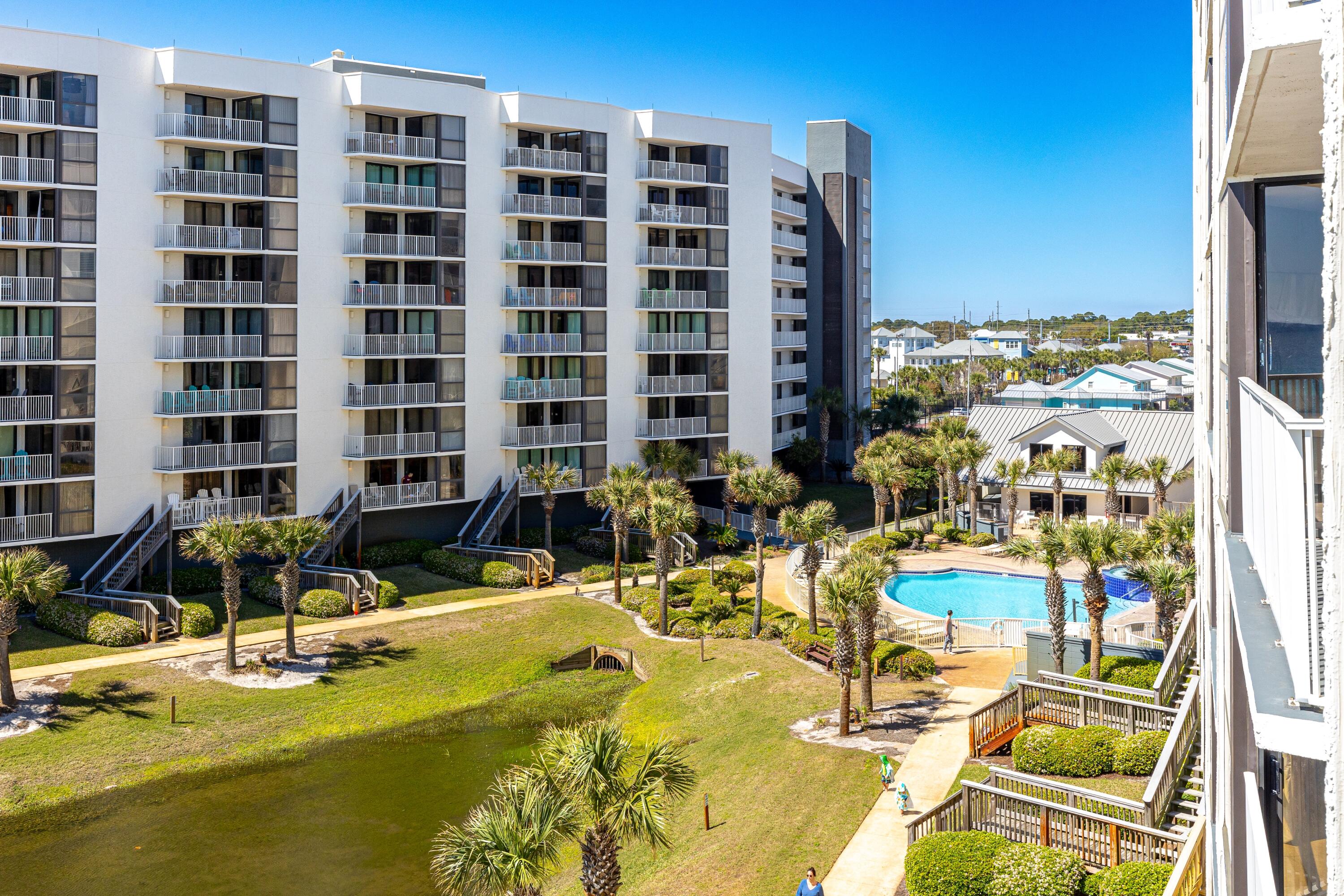 MAINSAIL CONDO PH 1 - Residential