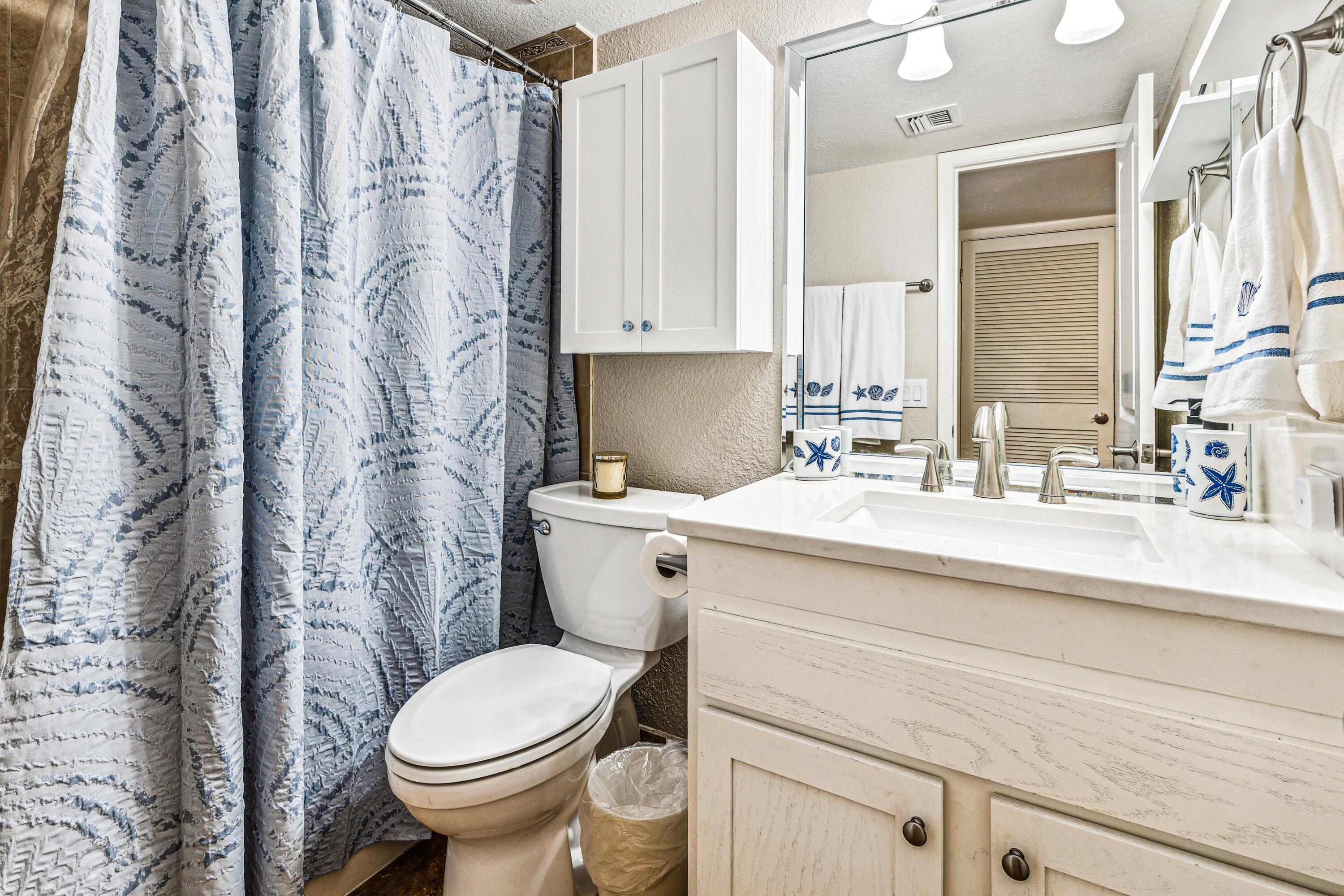 MAINSAIL CONDO PH 1 - Residential