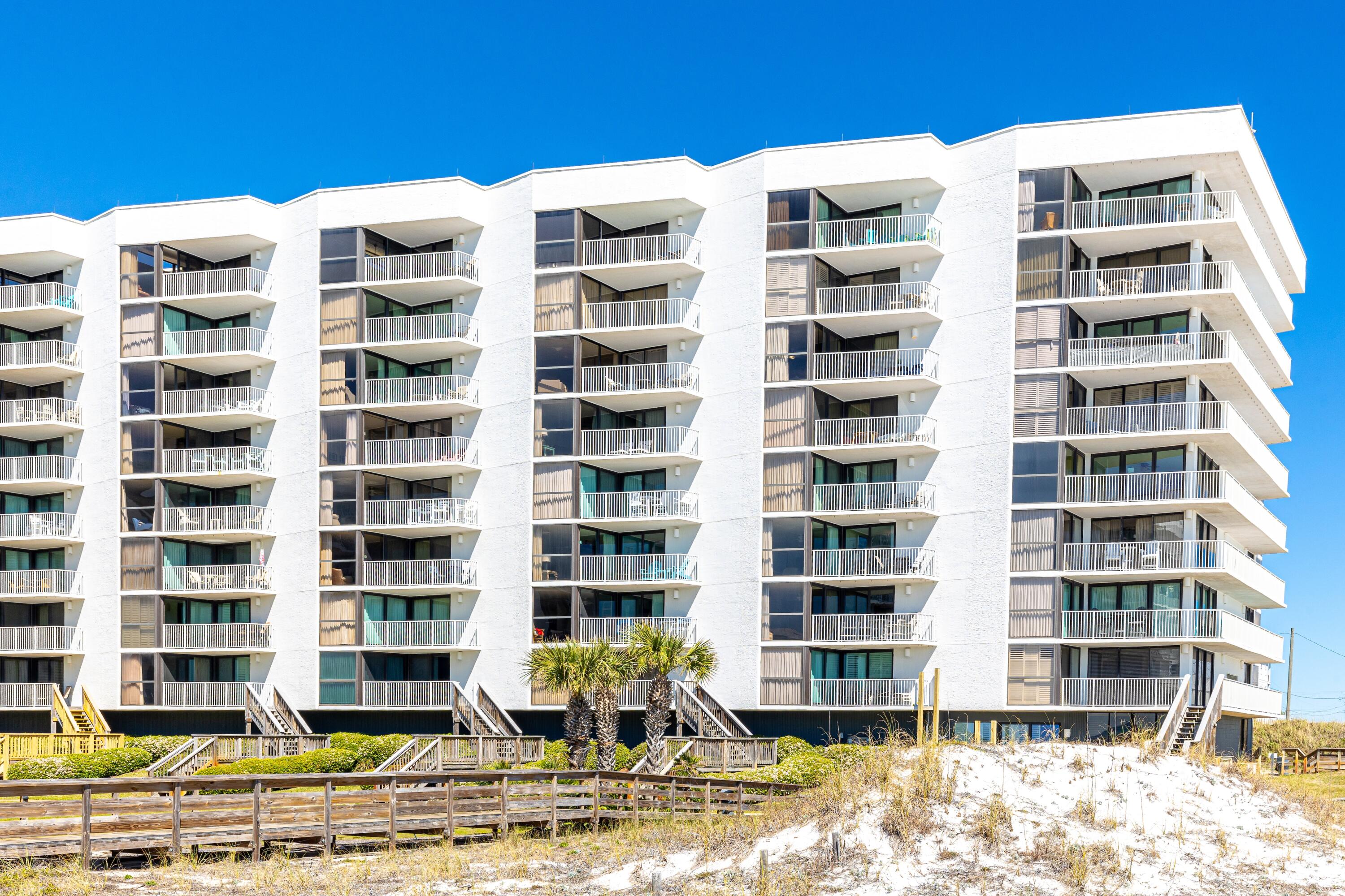 MAINSAIL CONDO PH 1 - Residential