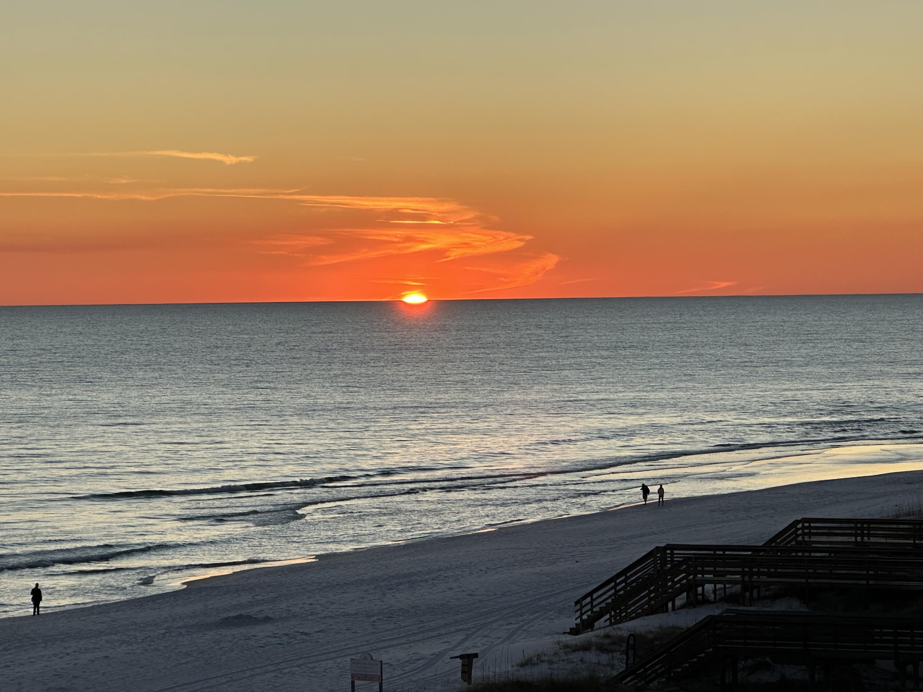 MAINSAIL CONDO PH 1 - Residential