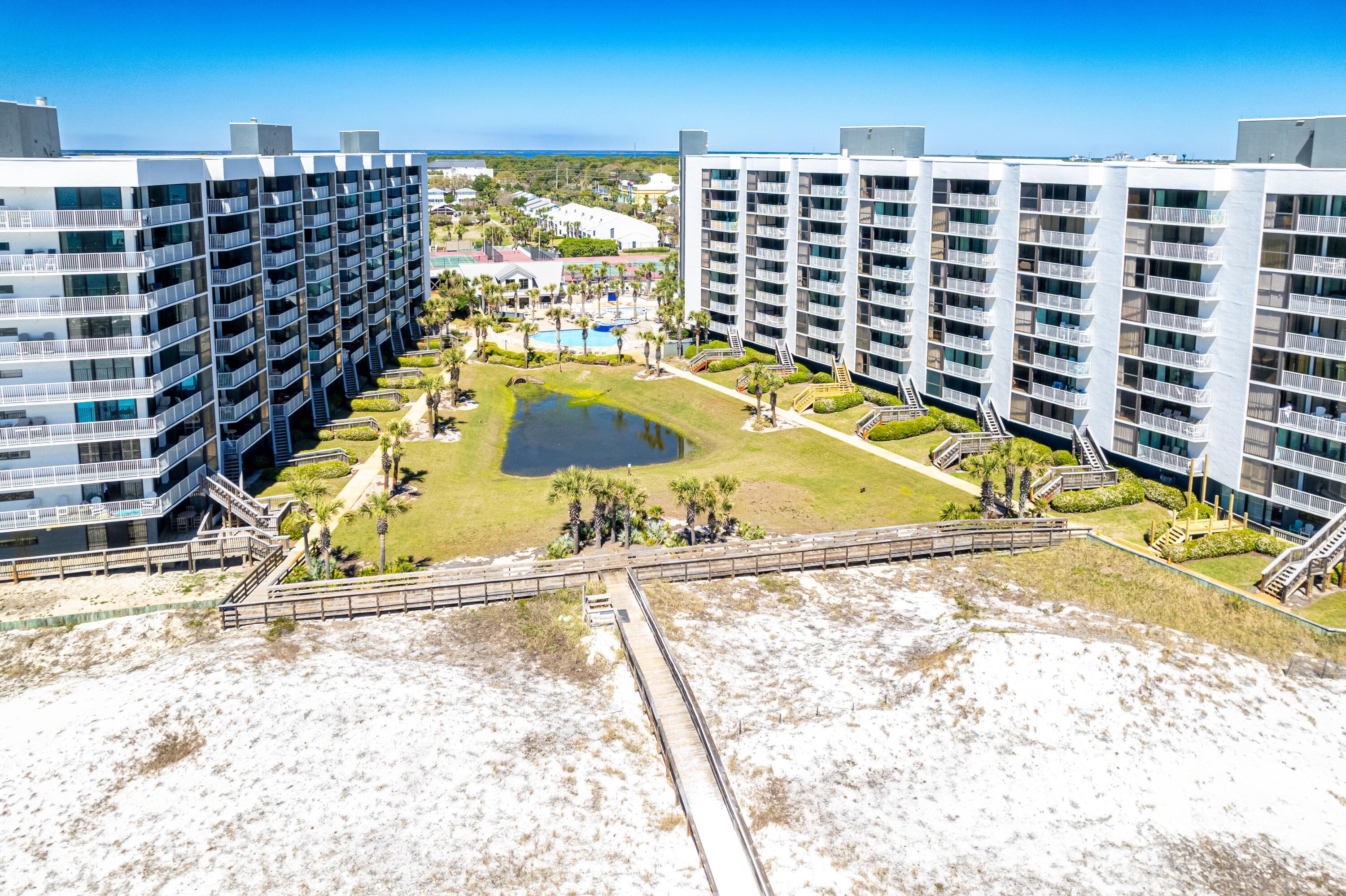 MAINSAIL CONDO PH 1 - Residential