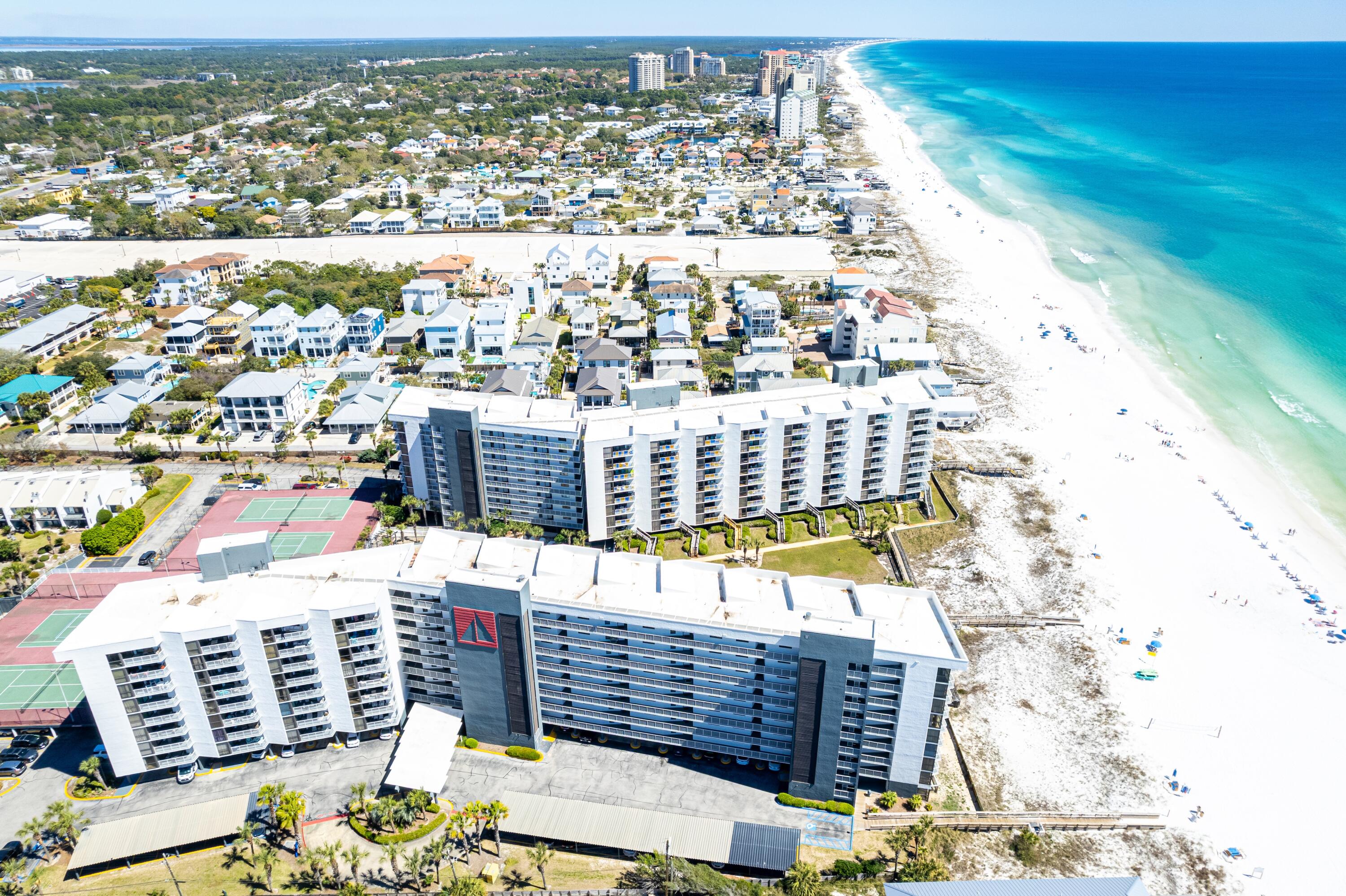 MAINSAIL CONDO PH 1 - Residential