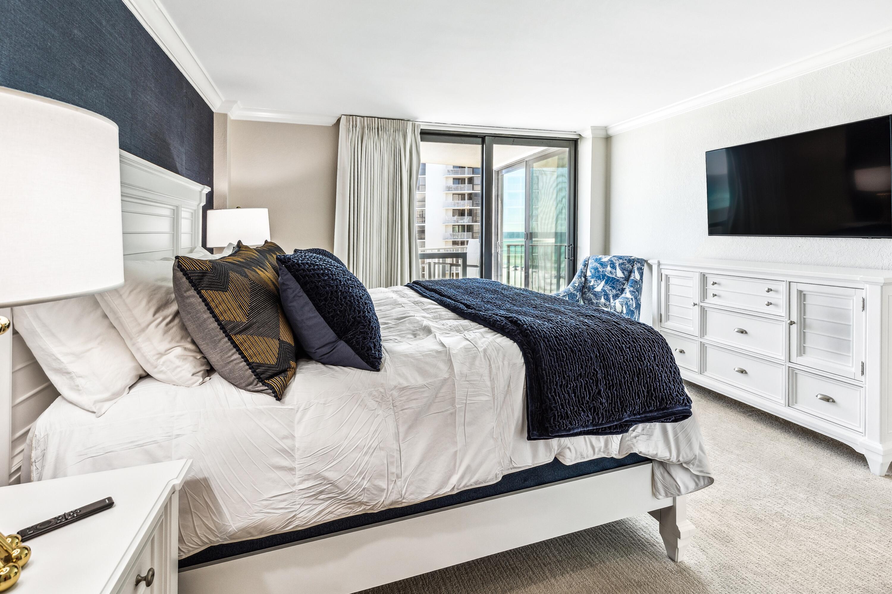 MAINSAIL CONDO PH 1 - Residential