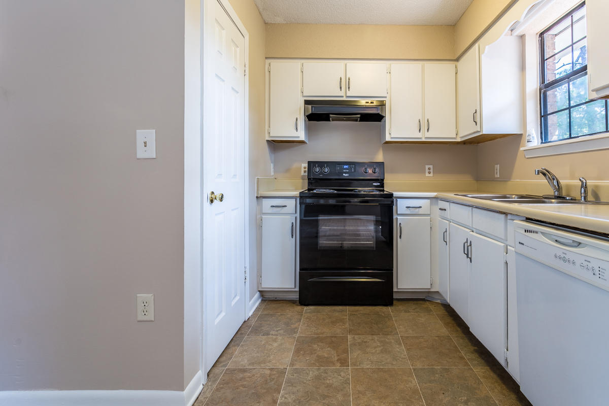 CAMPBELL ST - Residential Lease