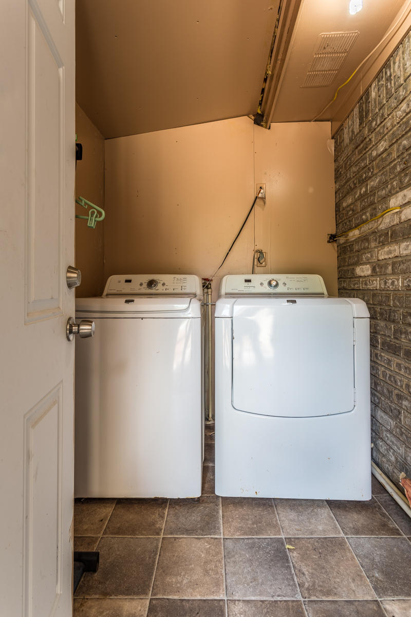 CAMPBELL ST - Residential Lease