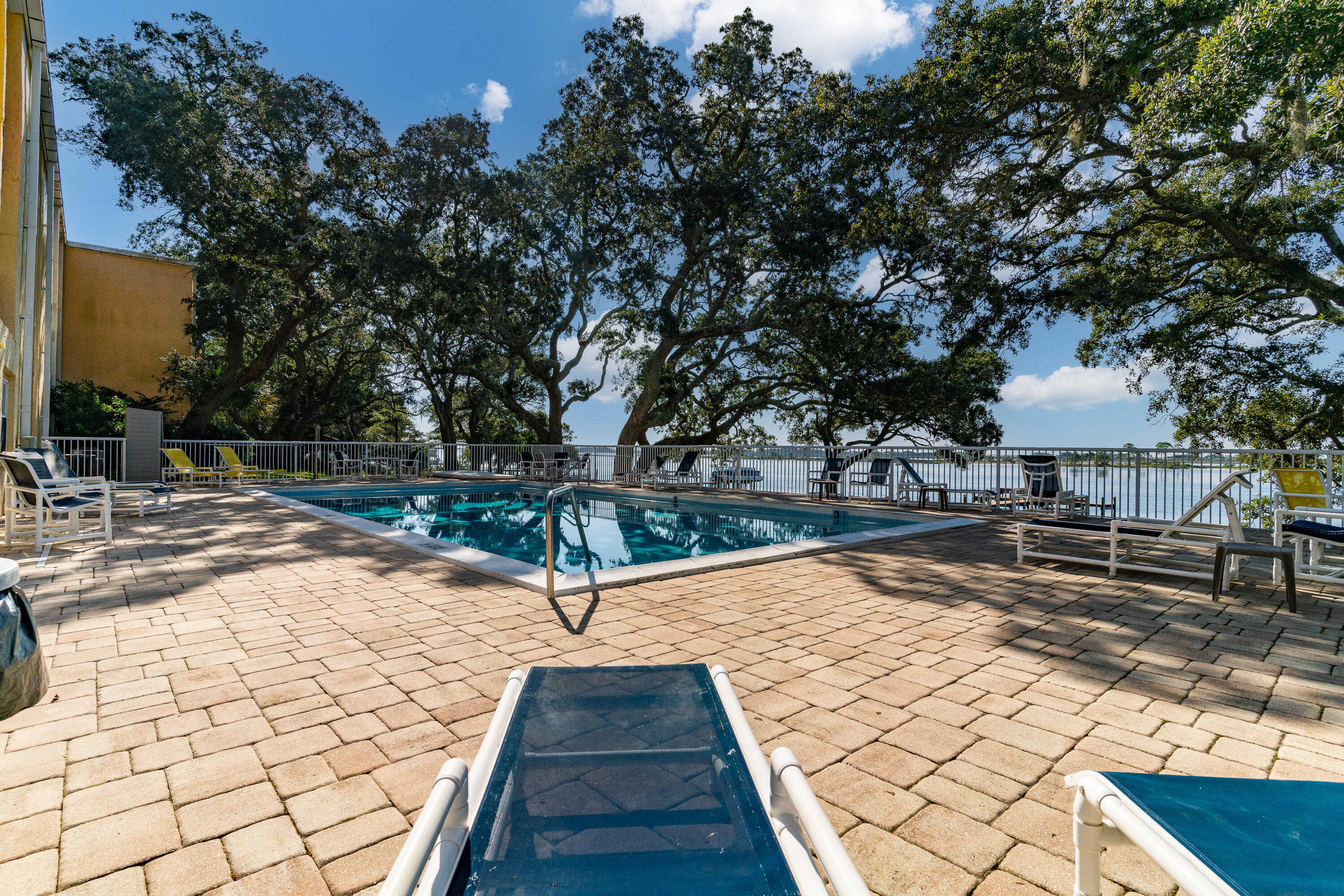 Cedars Condo - Residential