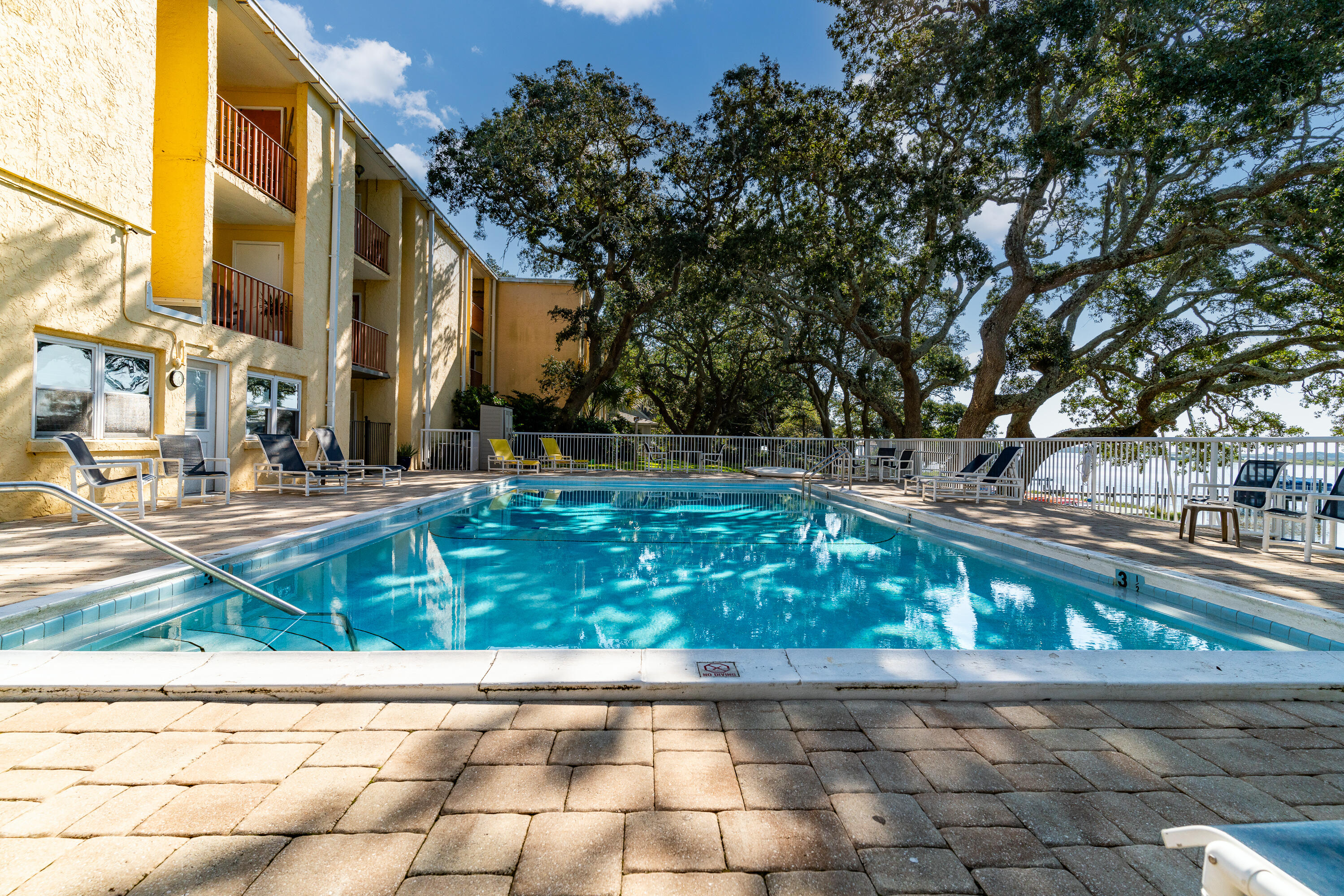 Cedars Condo - Residential