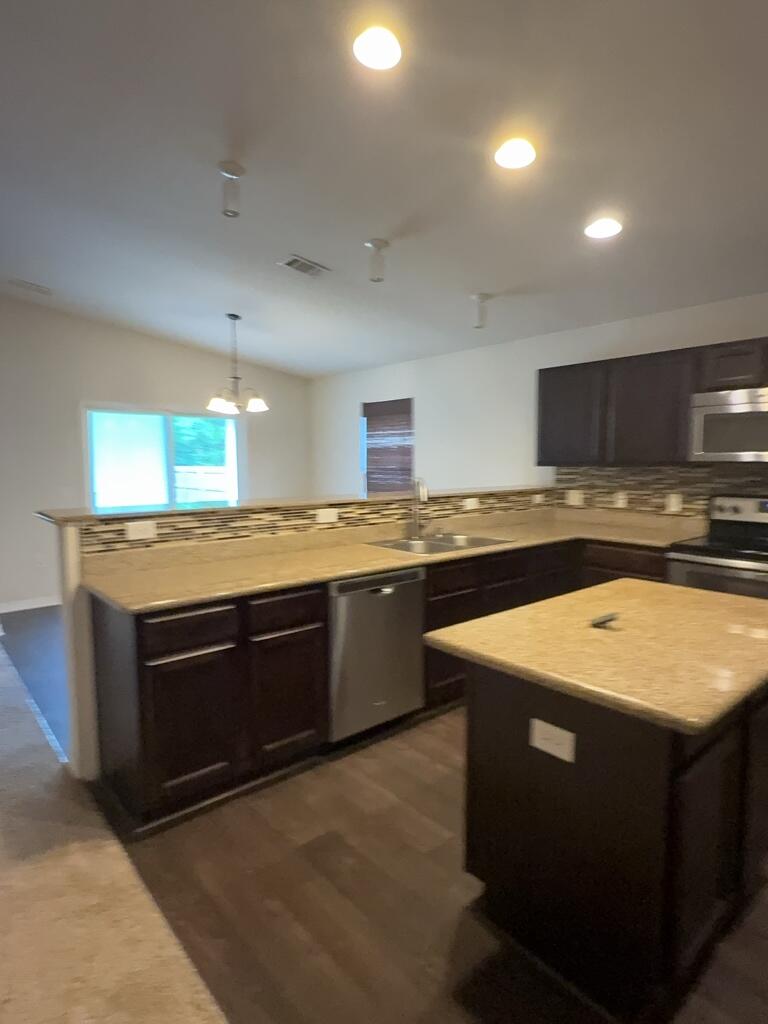 METES & BOUNDS - Residential Lease