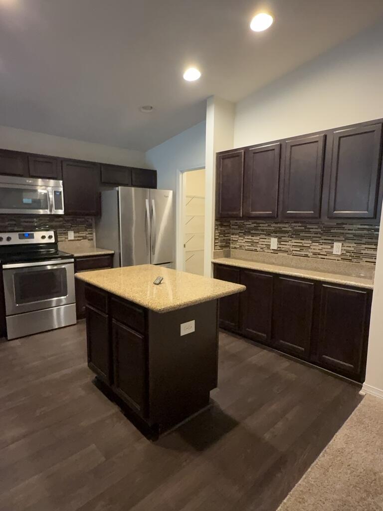 METES & BOUNDS - Residential Lease