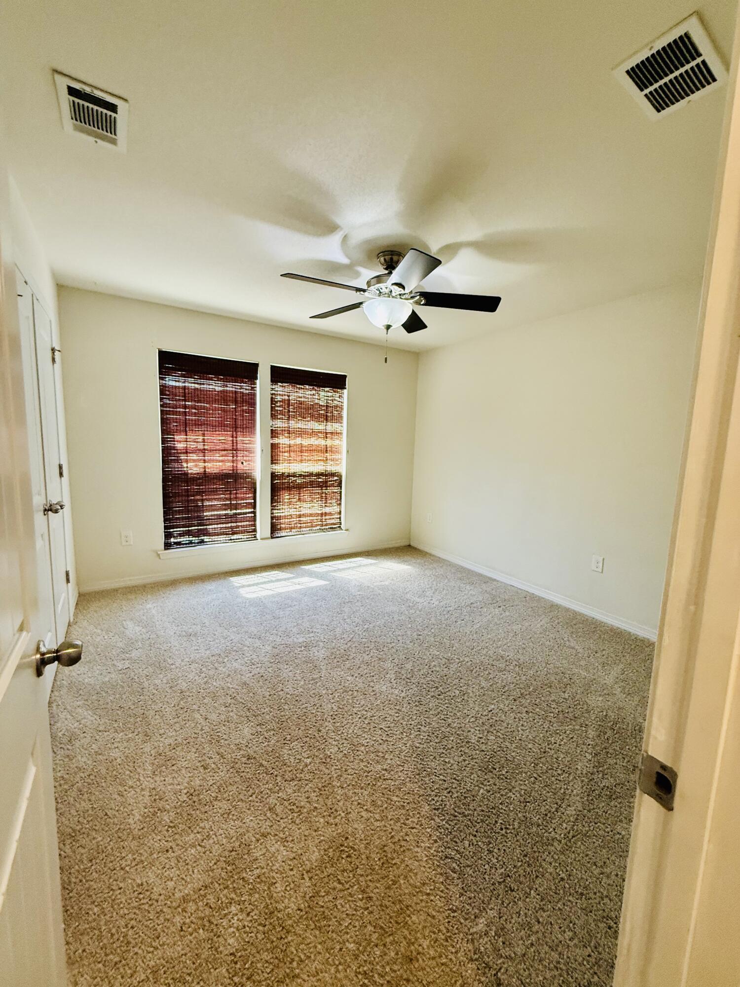 METES & BOUNDS - Residential Lease