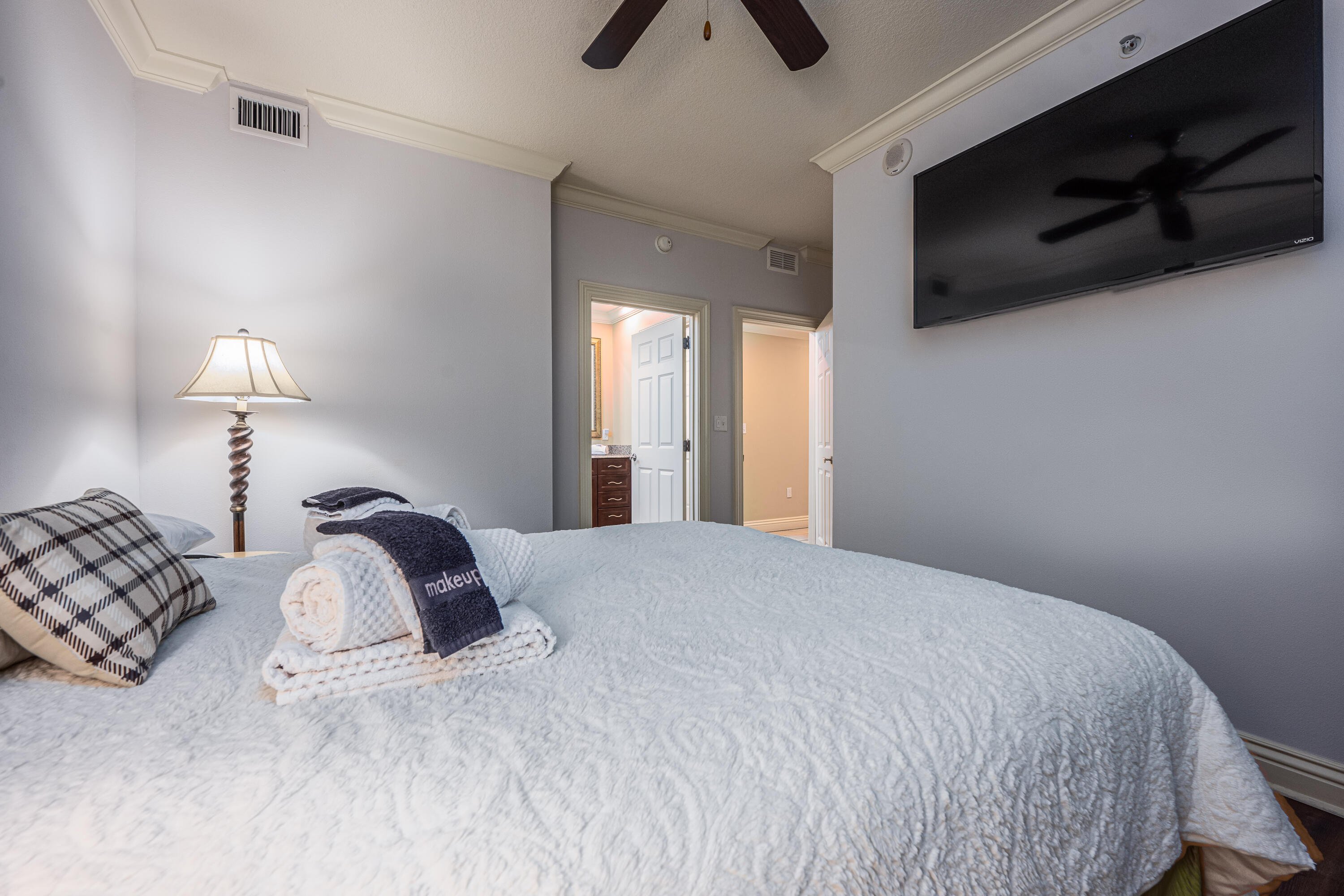 Emerald Grande East-Whole Unit - Residential