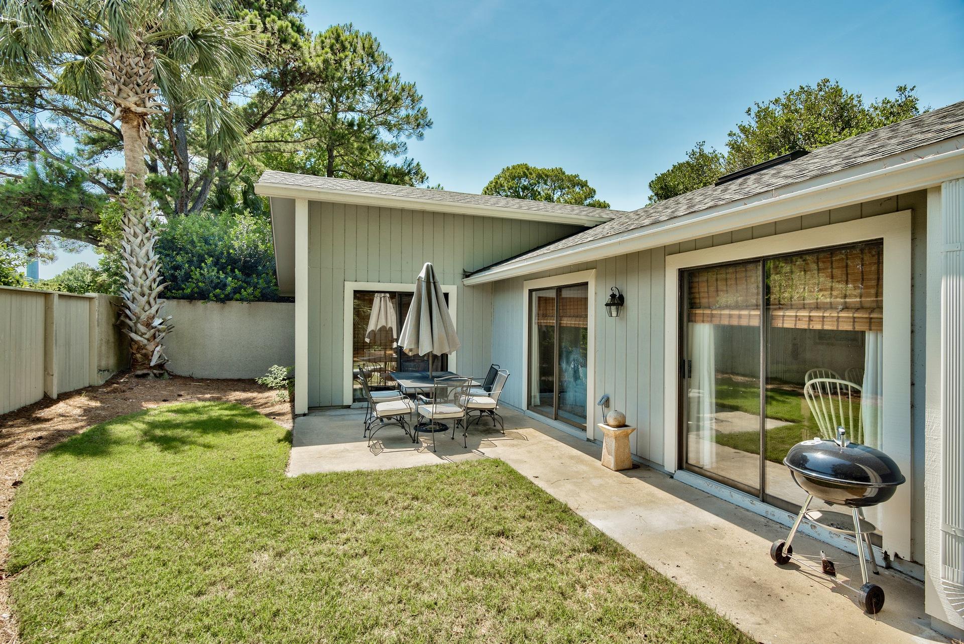 LINKSIDE VILLAGE UNIT 1 - Residential