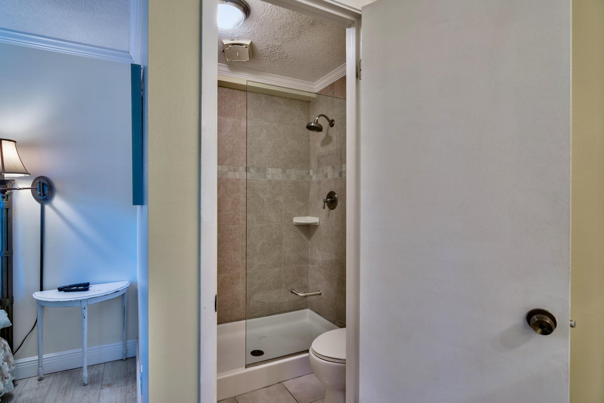 LINKSIDE VILLAGE UNIT 1 - Residential