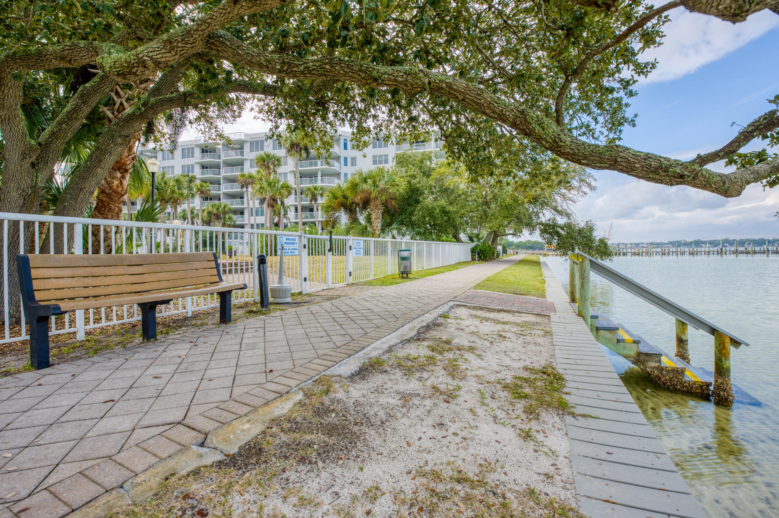 DESTIN WEST BEACH & BAY RESORT UNIT 205 - Residential