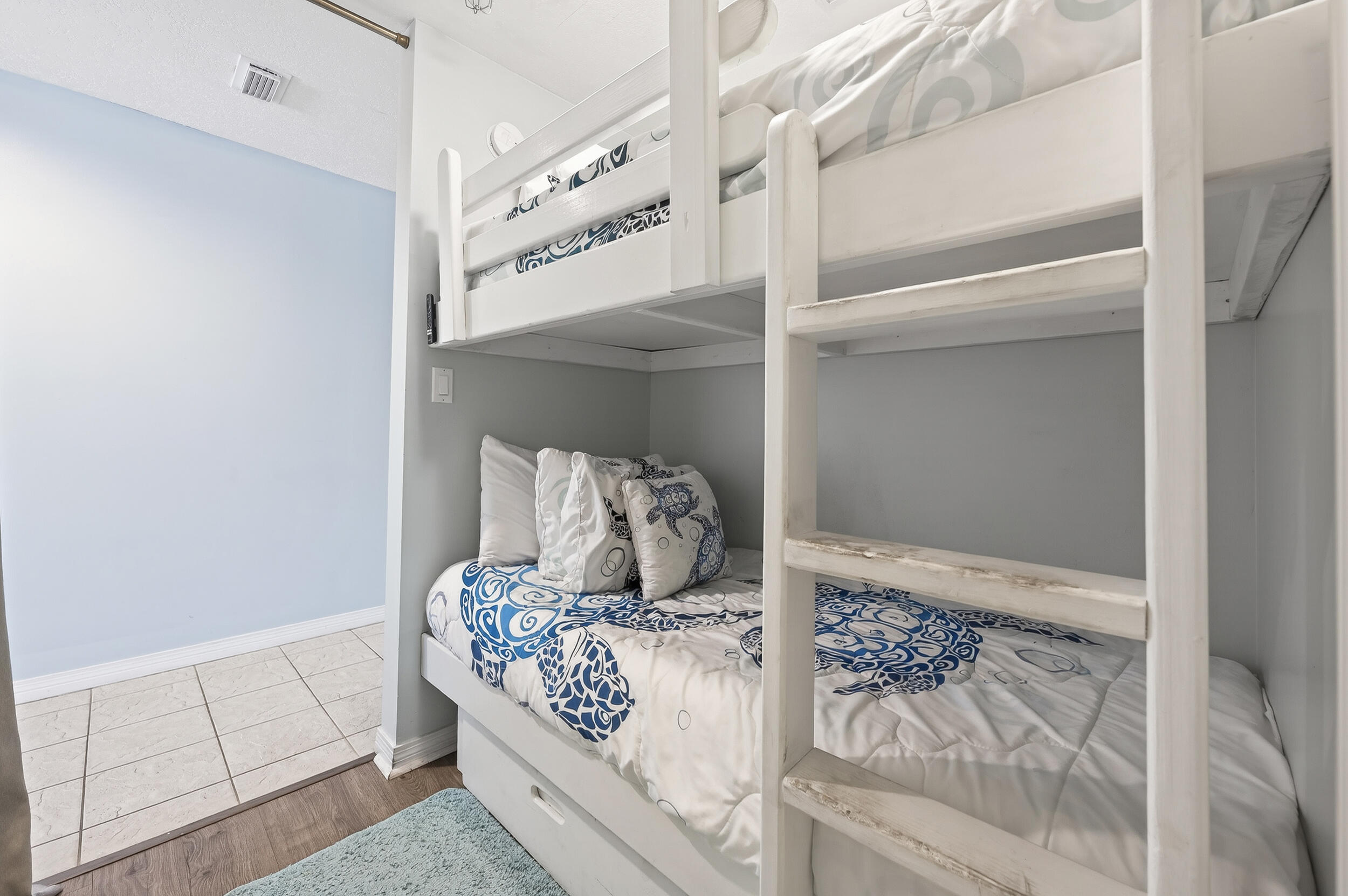 DESTIN WEST BEACH & BAY RESORT UNIT 205 - Residential