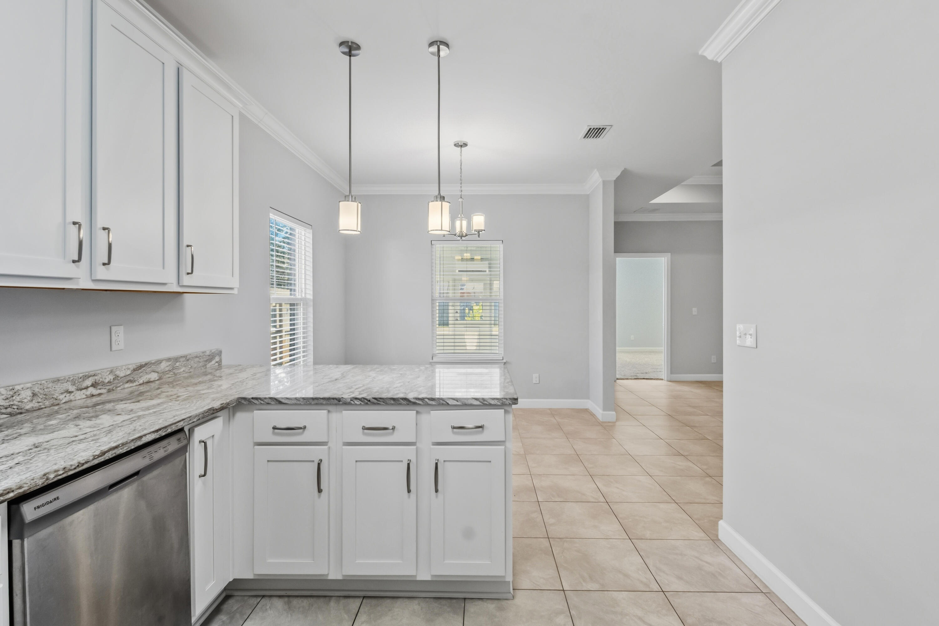 WYNNEHAVEN BCH EST - Residential