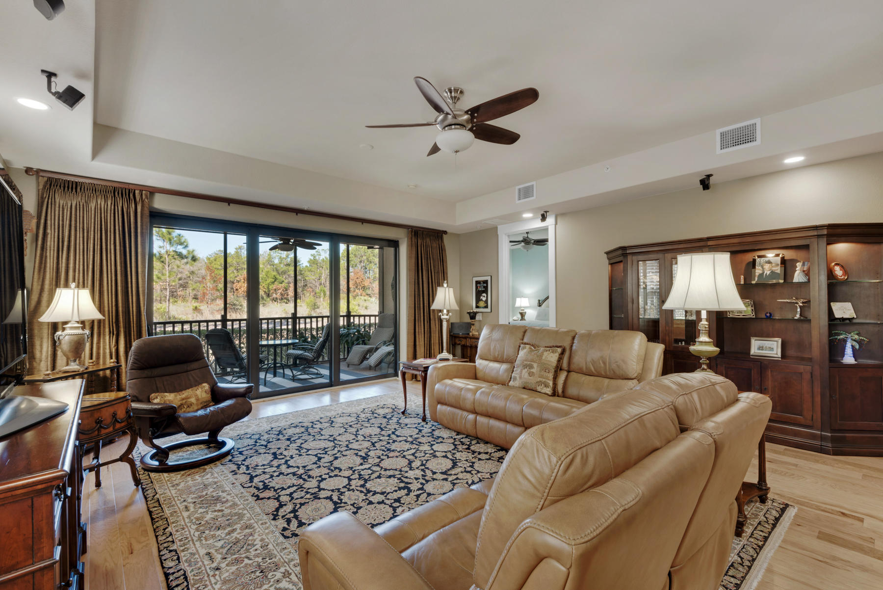 WILD HERON - CLUBSIDE II - Residential