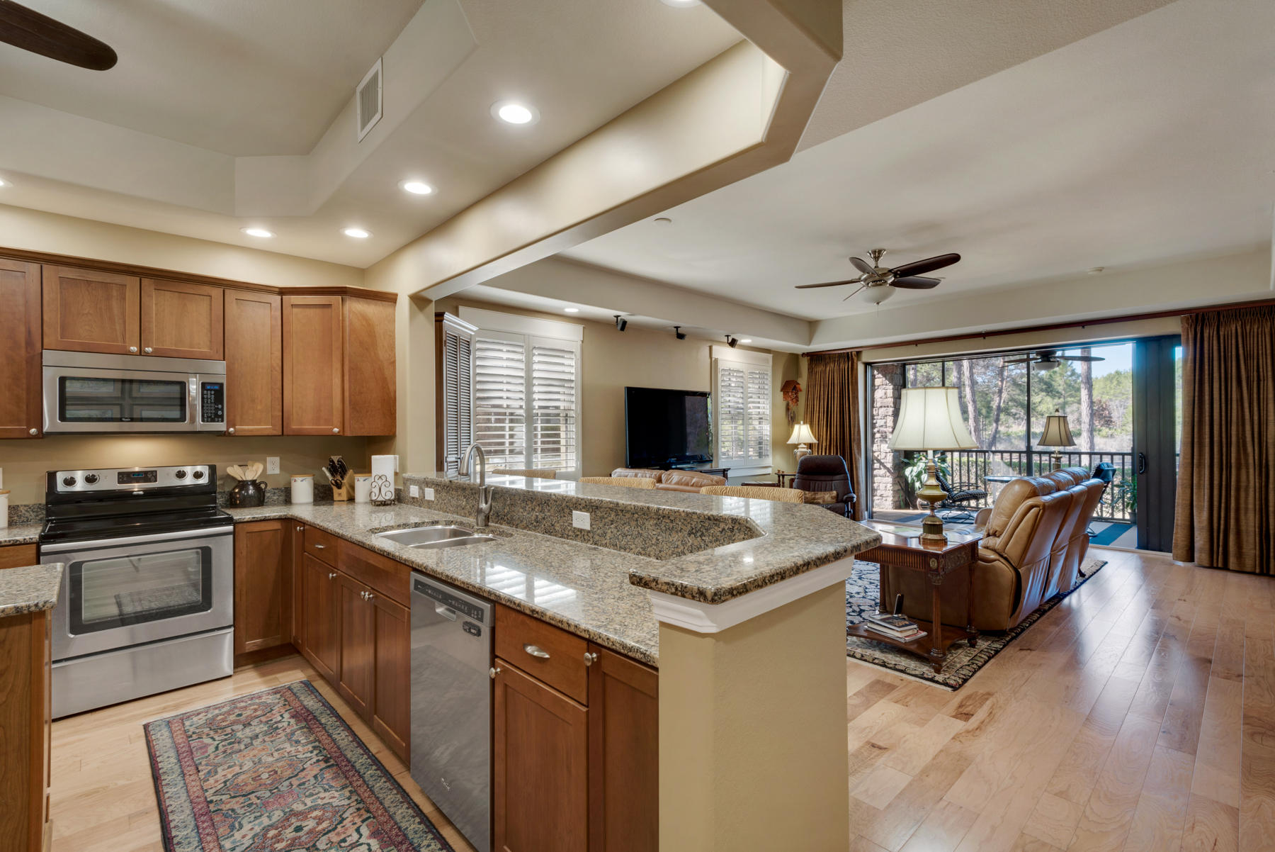 WILD HERON - CLUBSIDE II - Residential