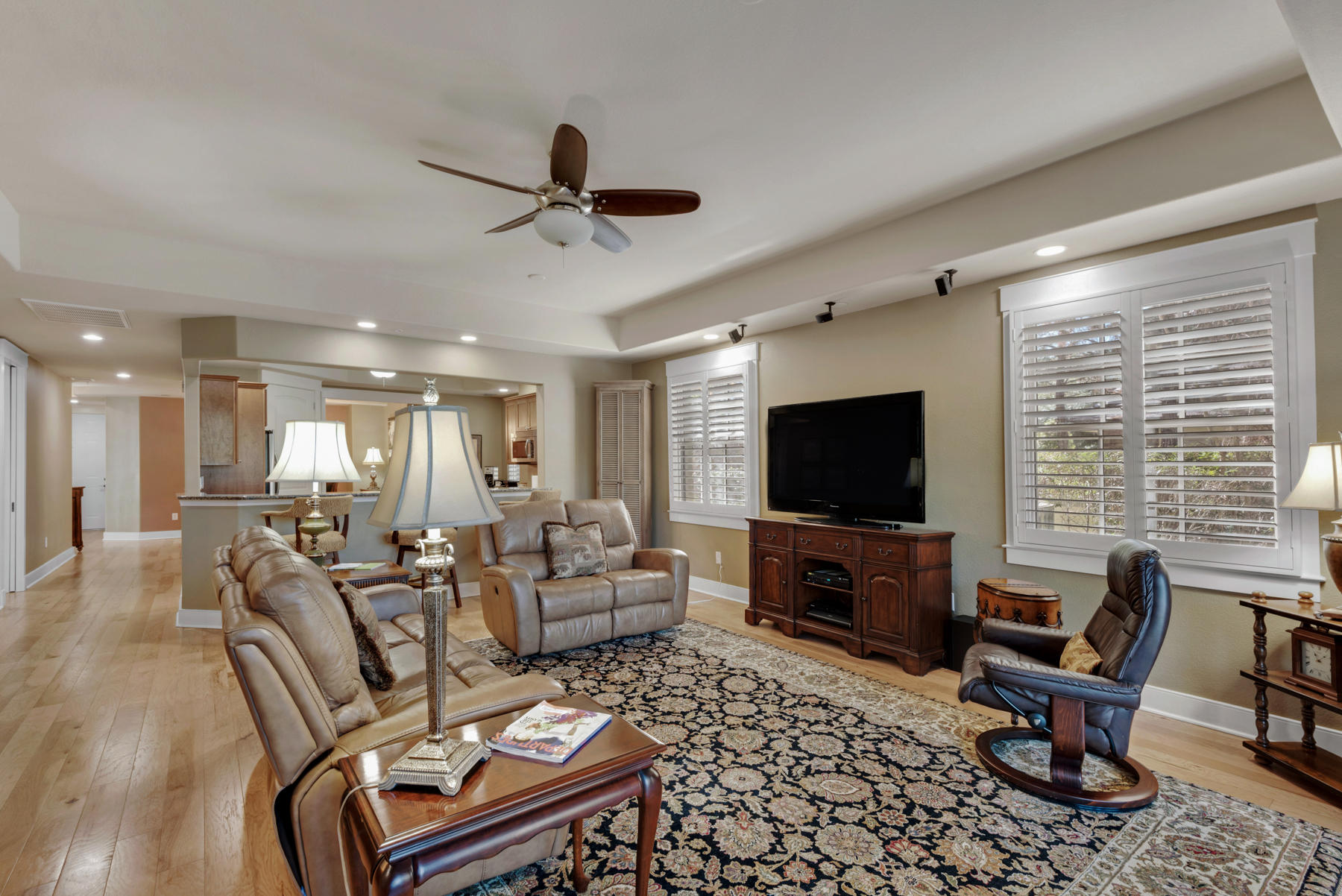 WILD HERON - CLUBSIDE II - Residential