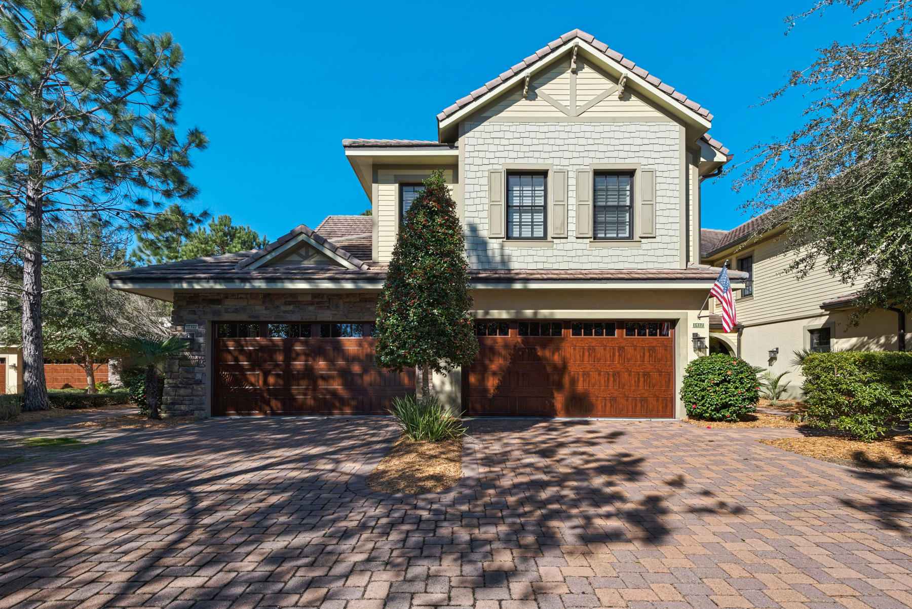 WILD HERON - CLUBSIDE II - Residential