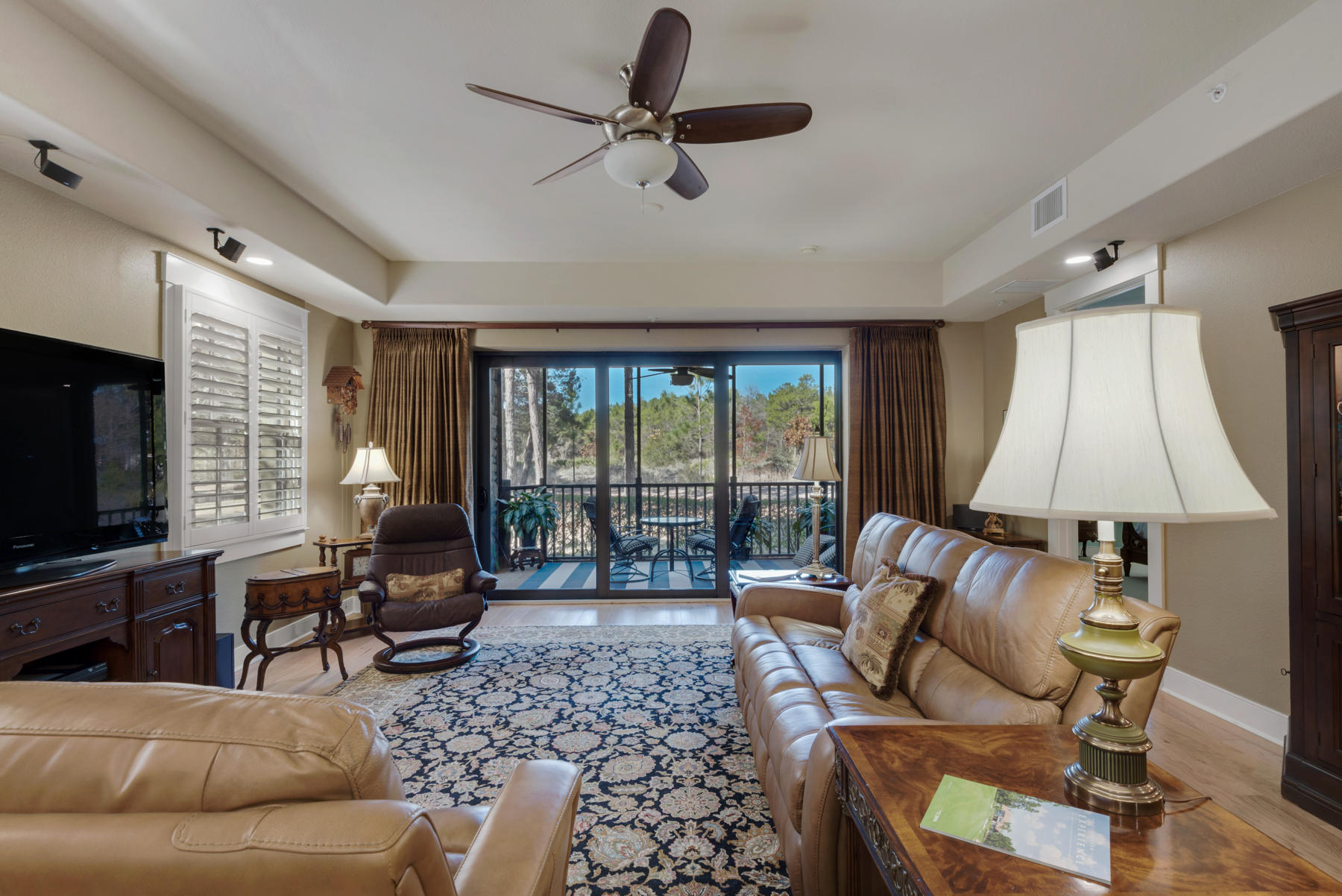 WILD HERON - CLUBSIDE II - Residential