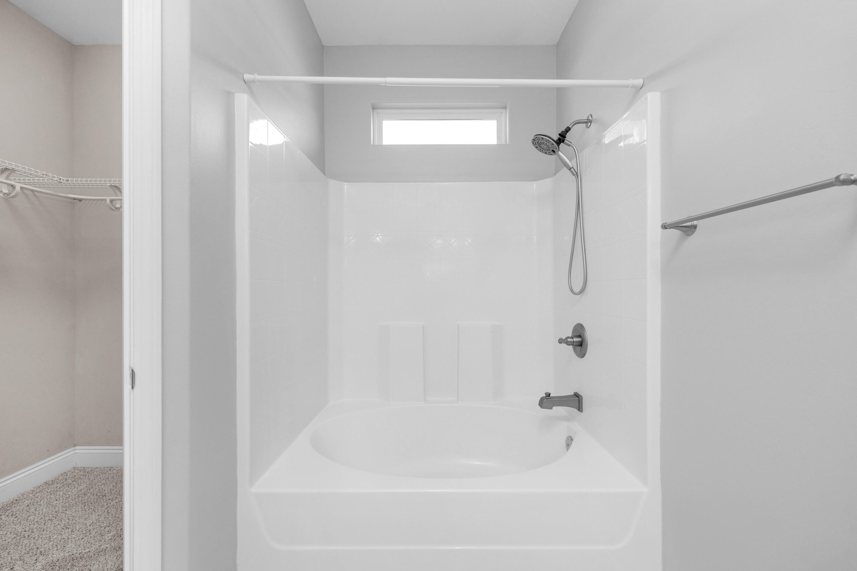 CRESCENT SHORES - Residential