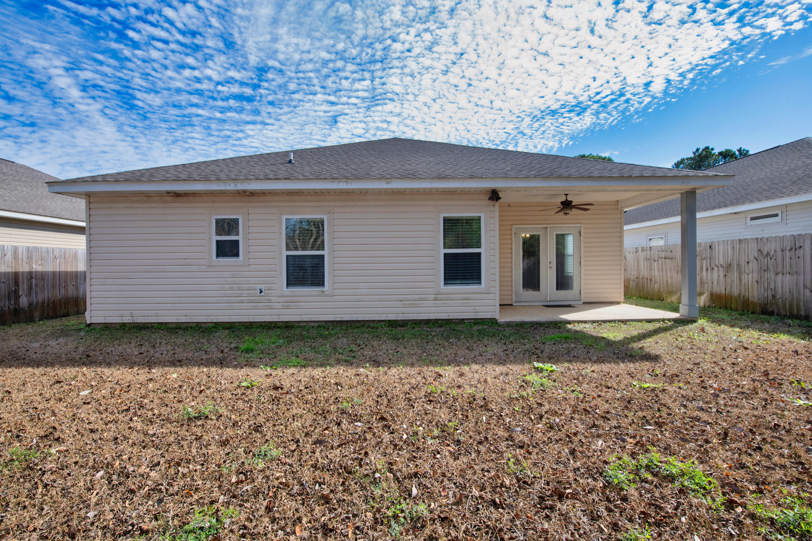 CRESCENT SHORES - Residential