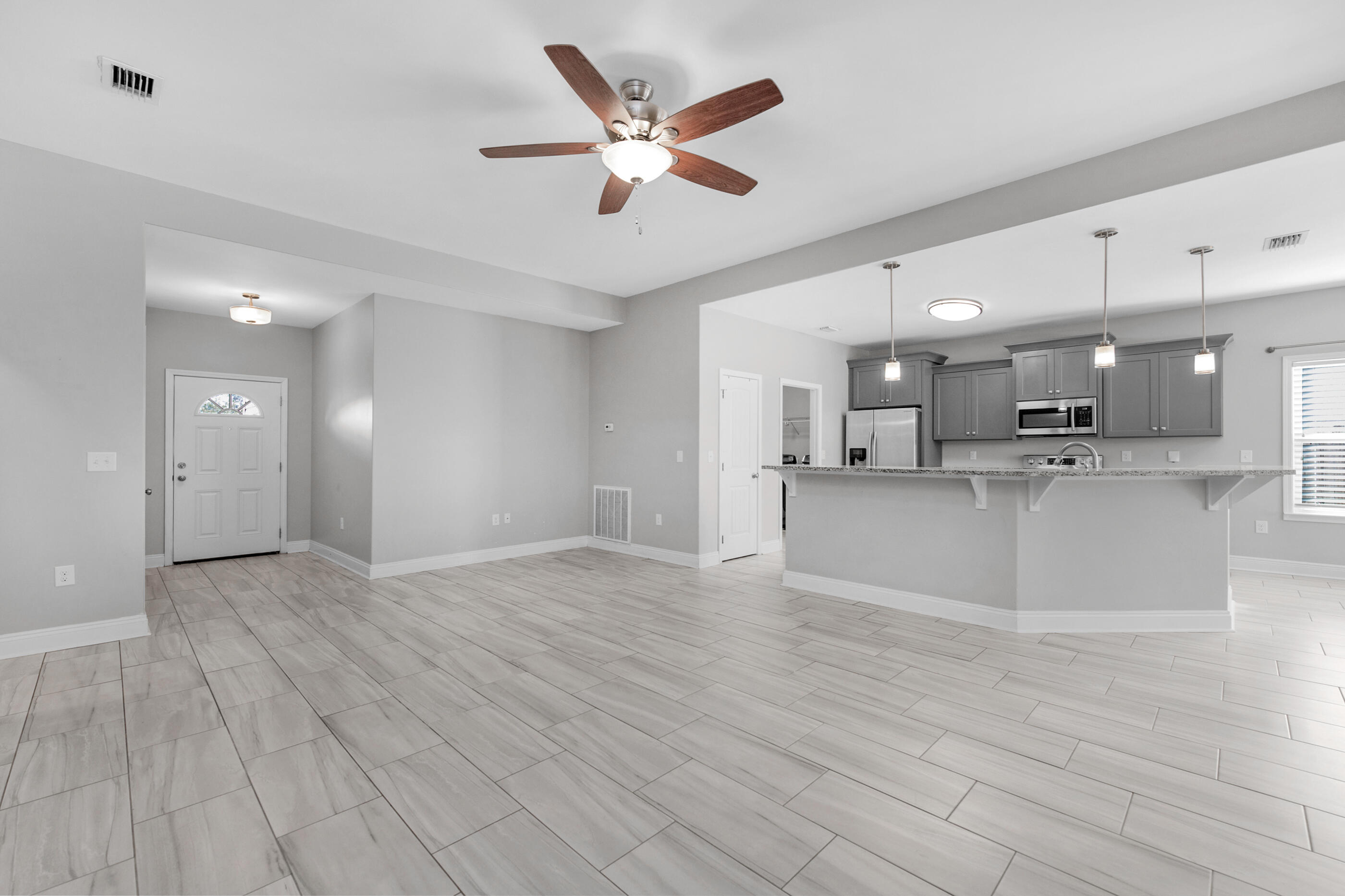 CRESCENT SHORES - Residential