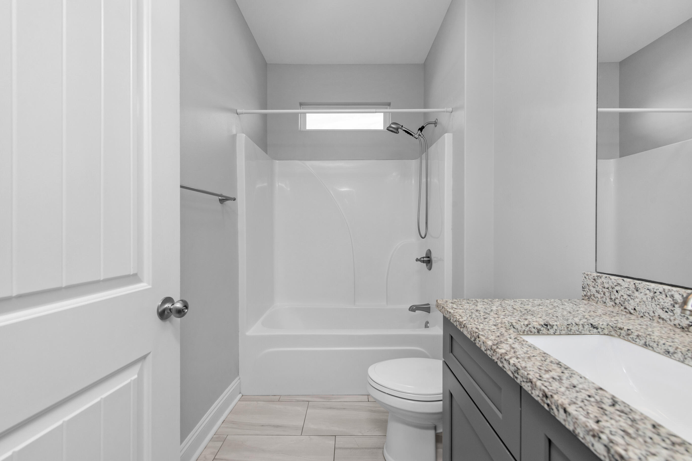 CRESCENT SHORES - Residential