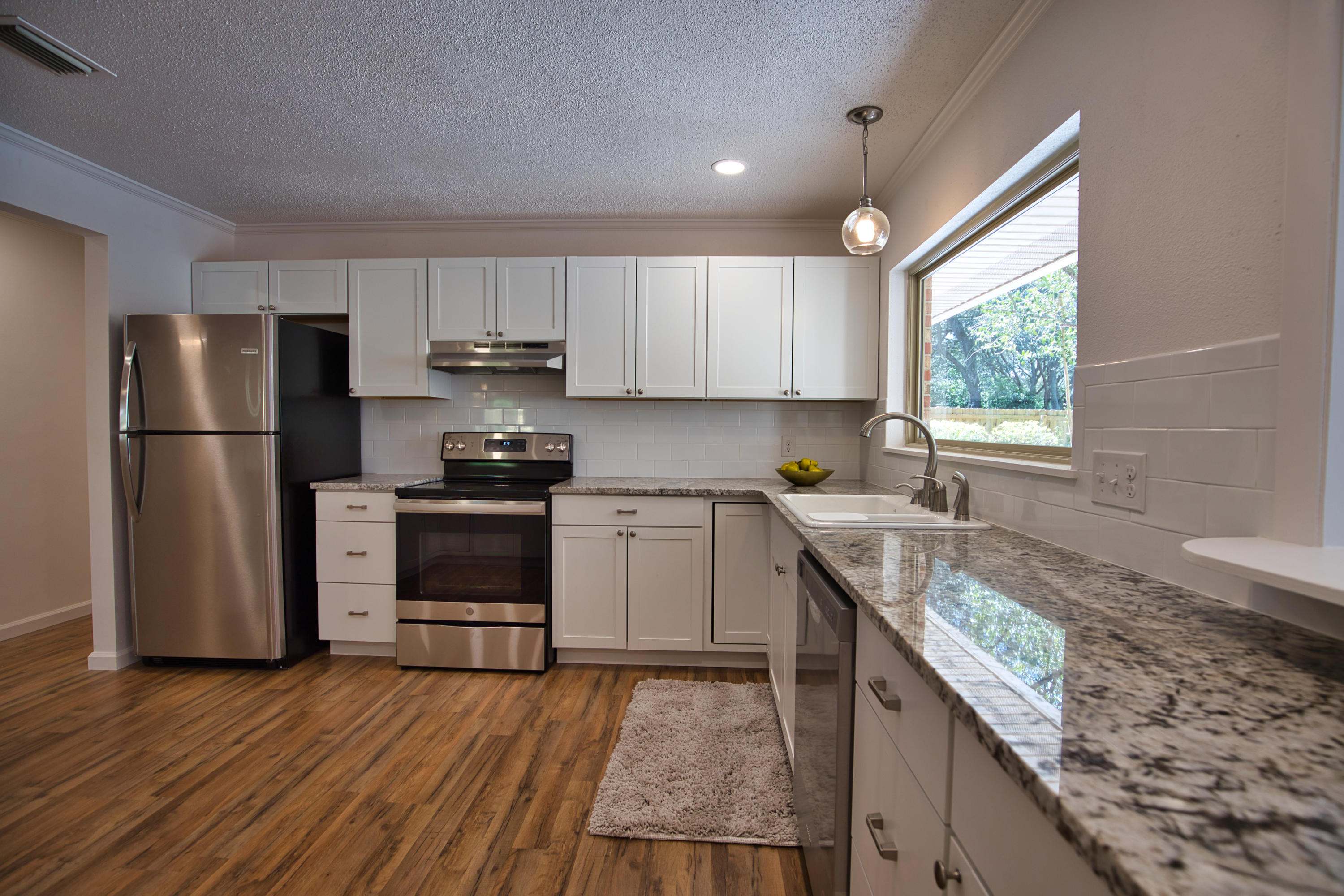 BAYOU WOODS - Residential