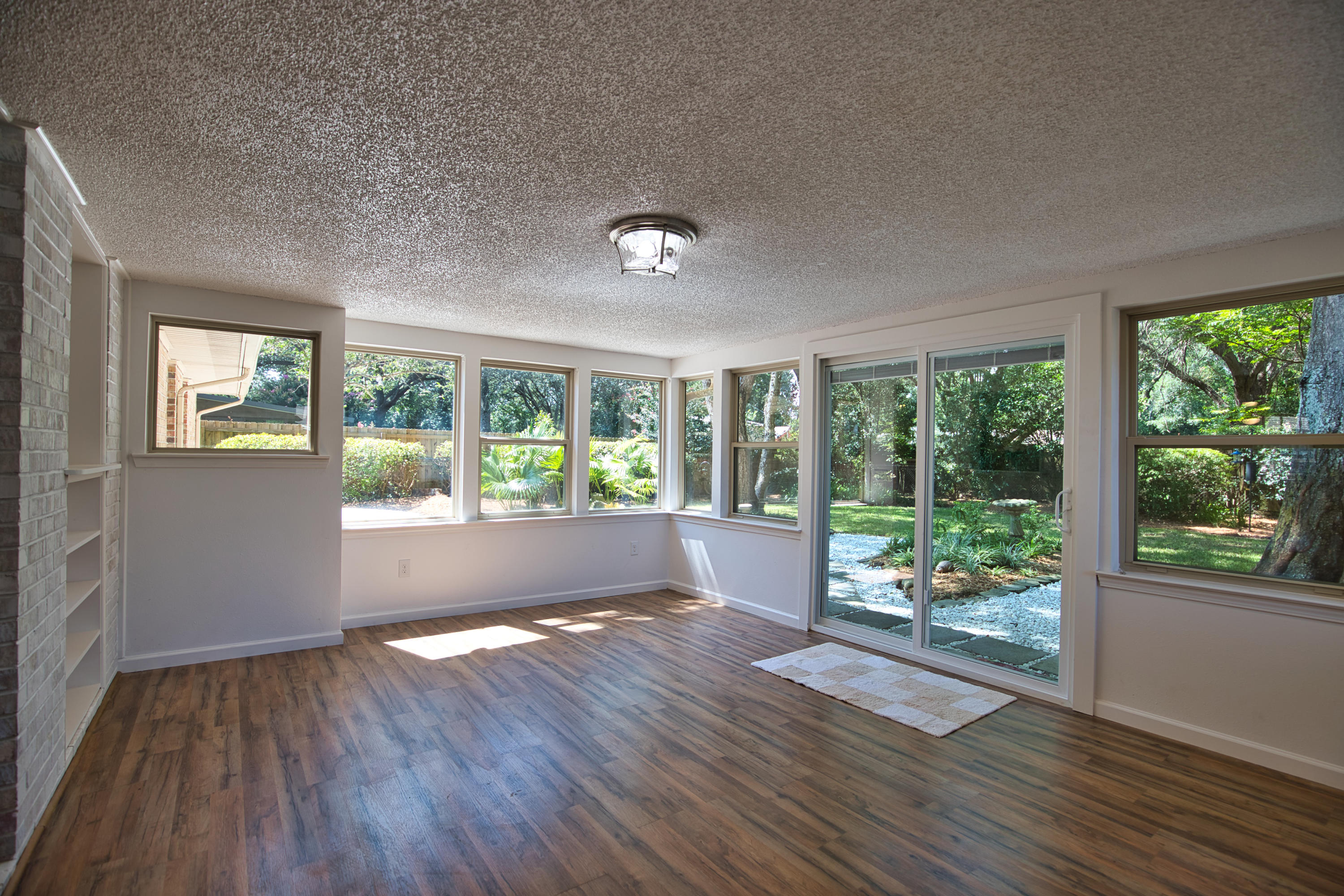 BAYOU WOODS - Residential