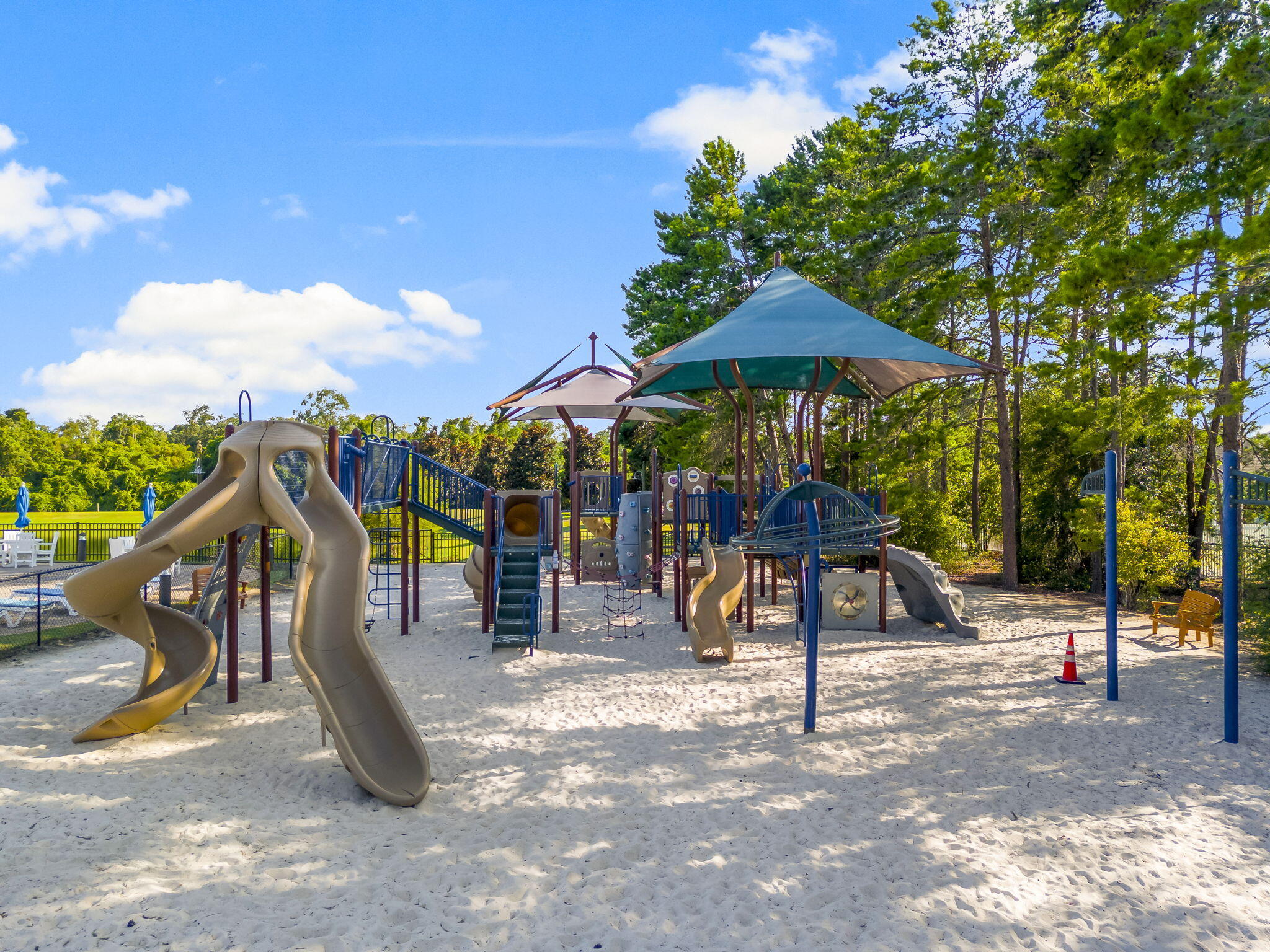 HAMMOCK BAY - Residential