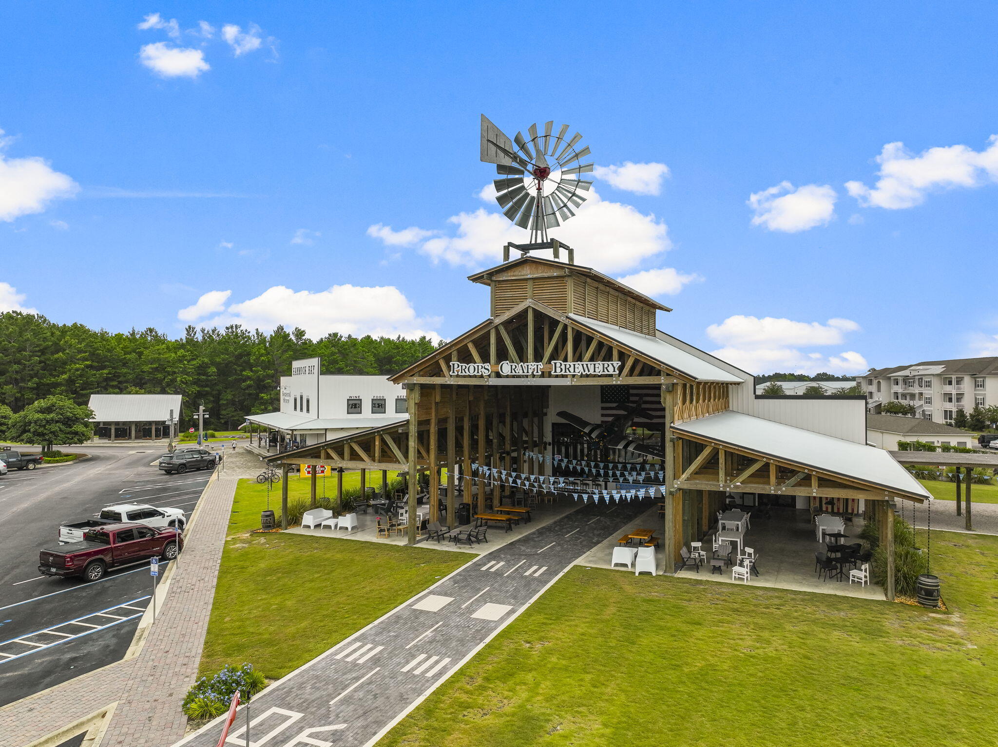 HAMMOCK BAY - Residential