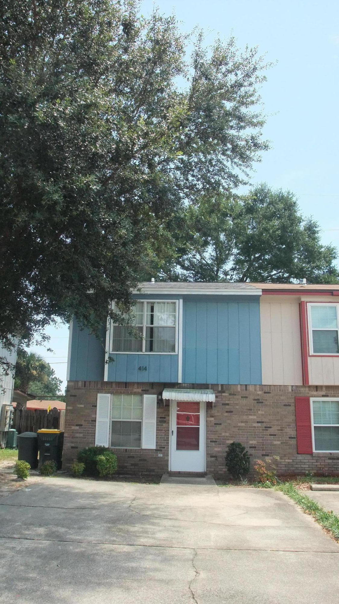 Viking Manor - Residential