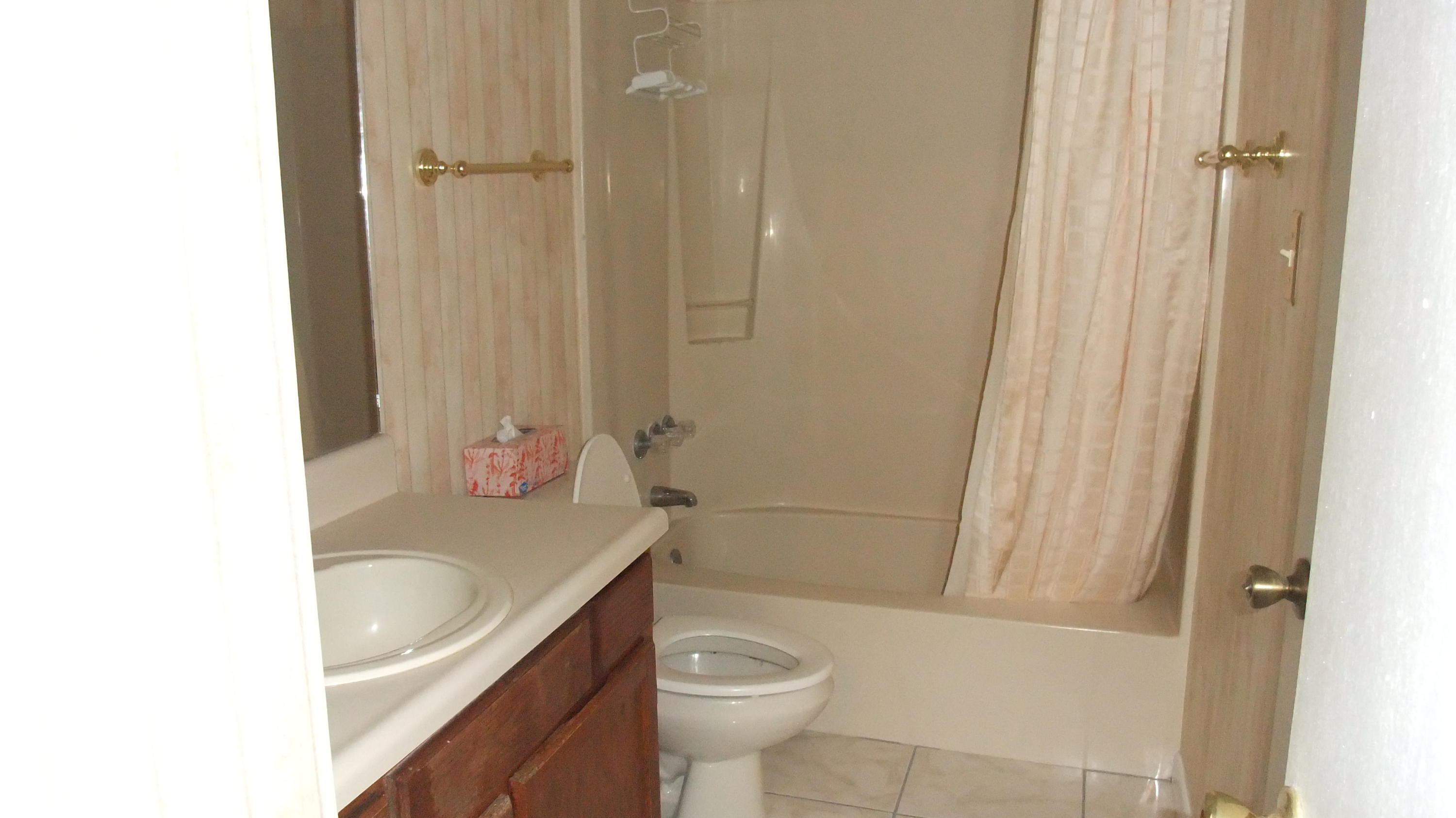 Viking Manor - Residential