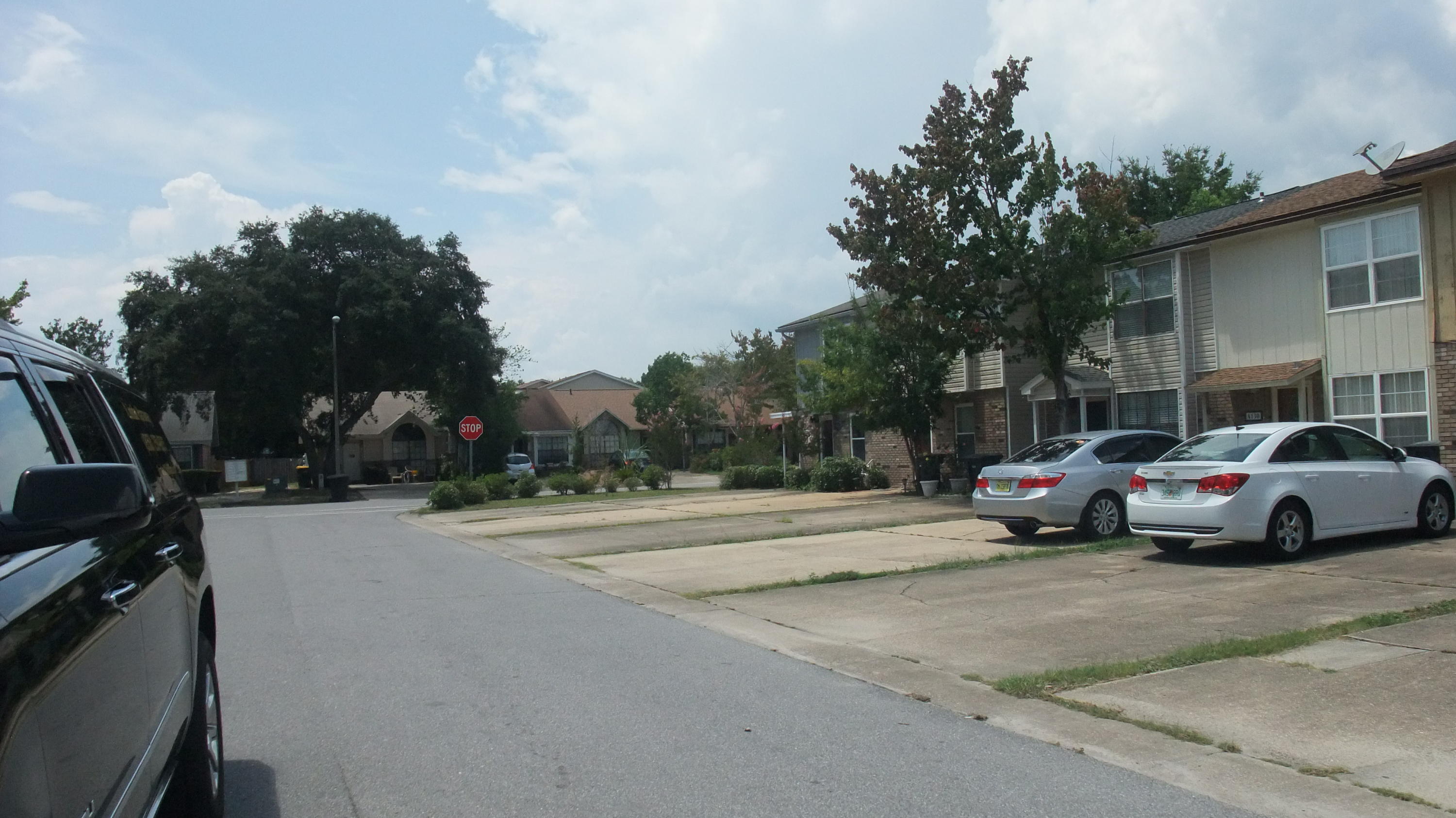 Viking Manor - Residential