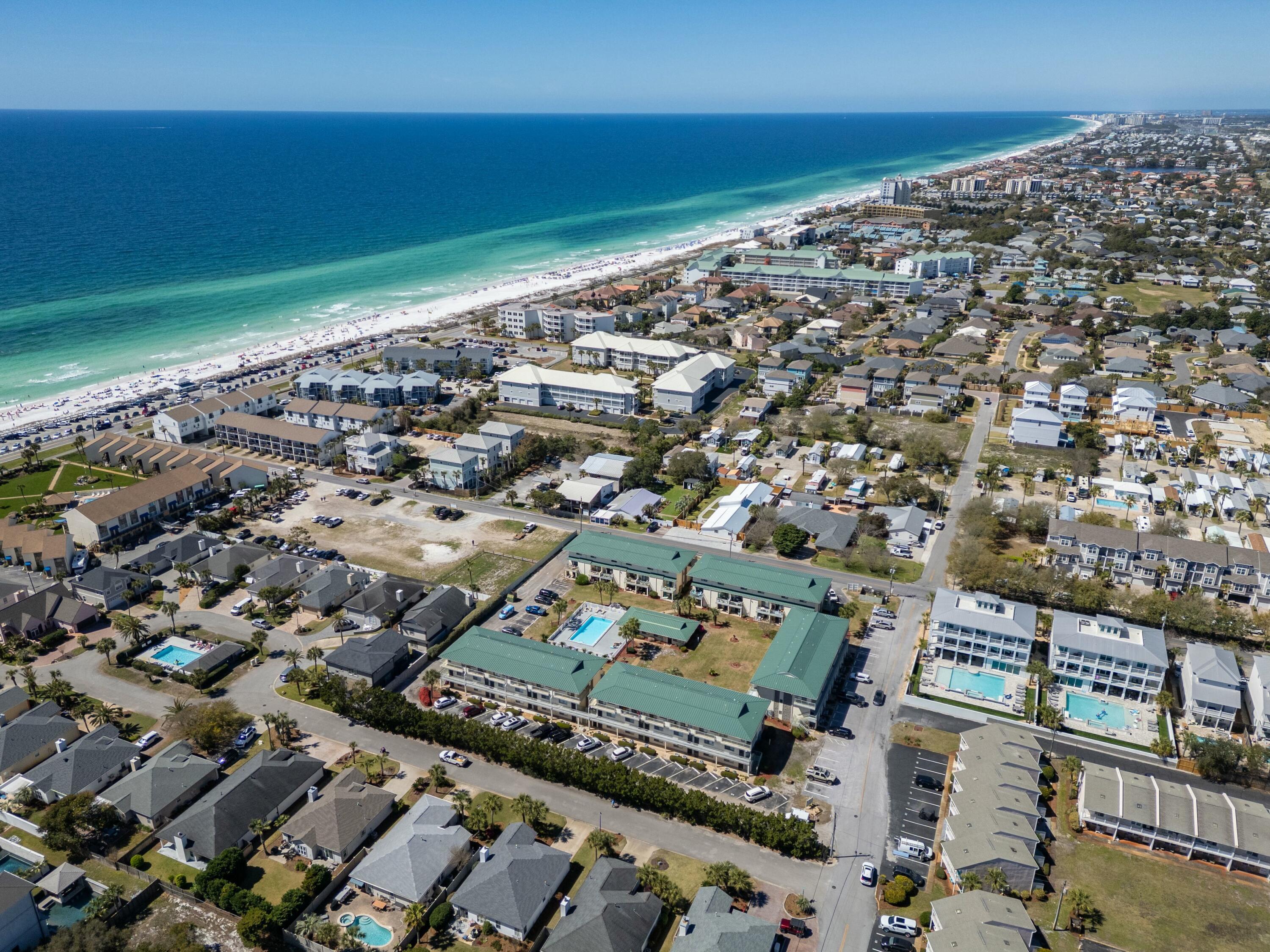 SANDPRINTS CONDO - Residential