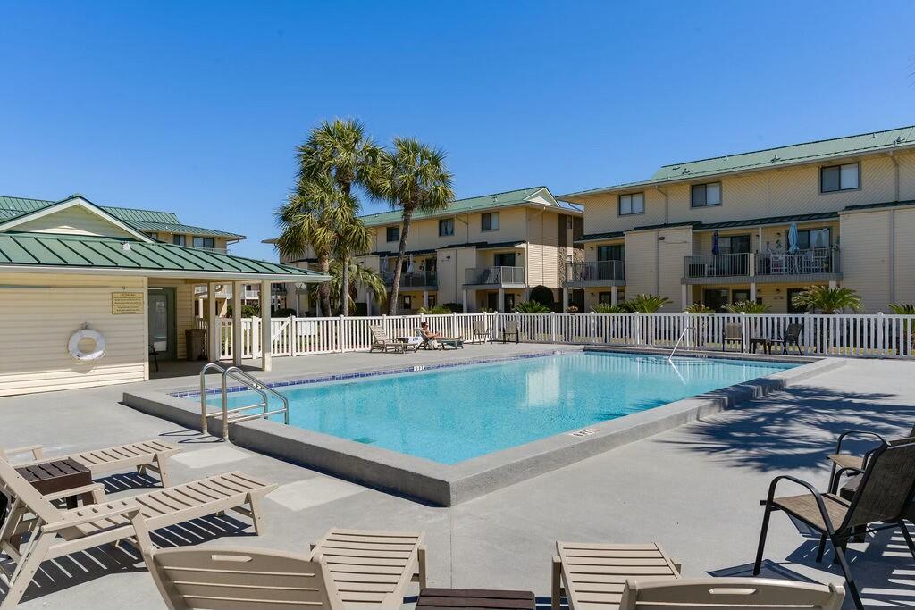 SANDPRINTS CONDO - Residential