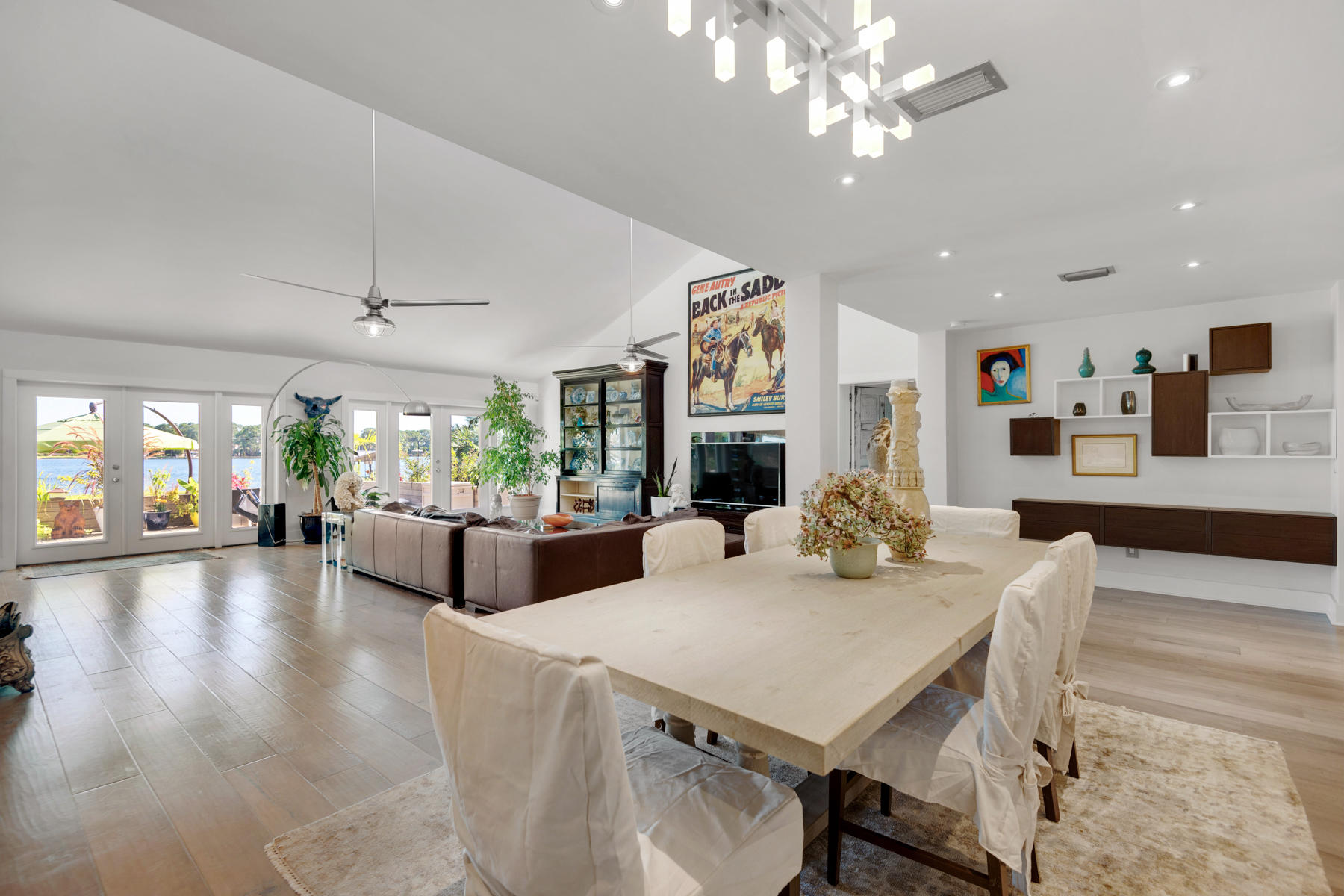 GARNIERS BEACH - Residential