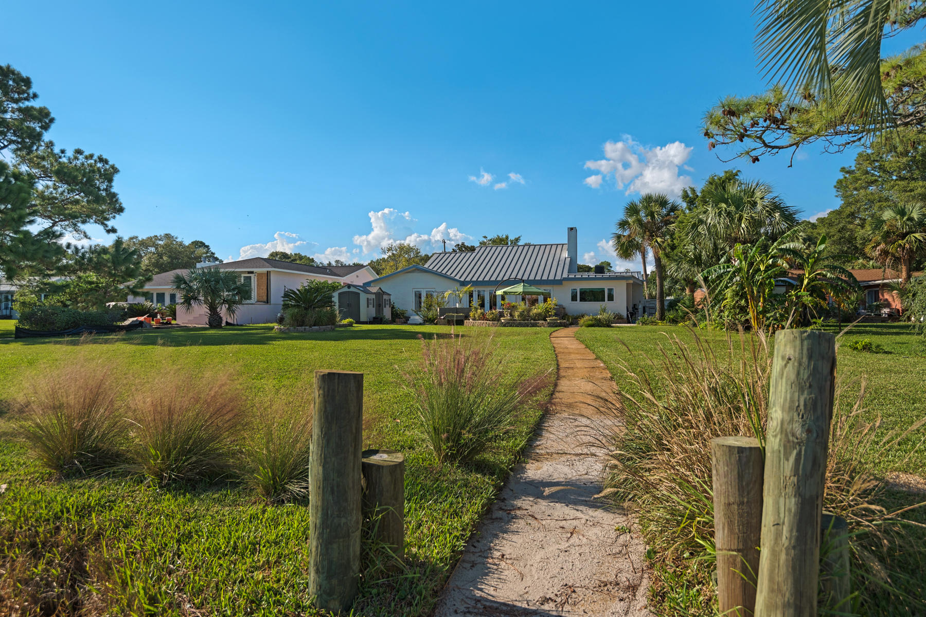 GARNIERS BEACH - Residential