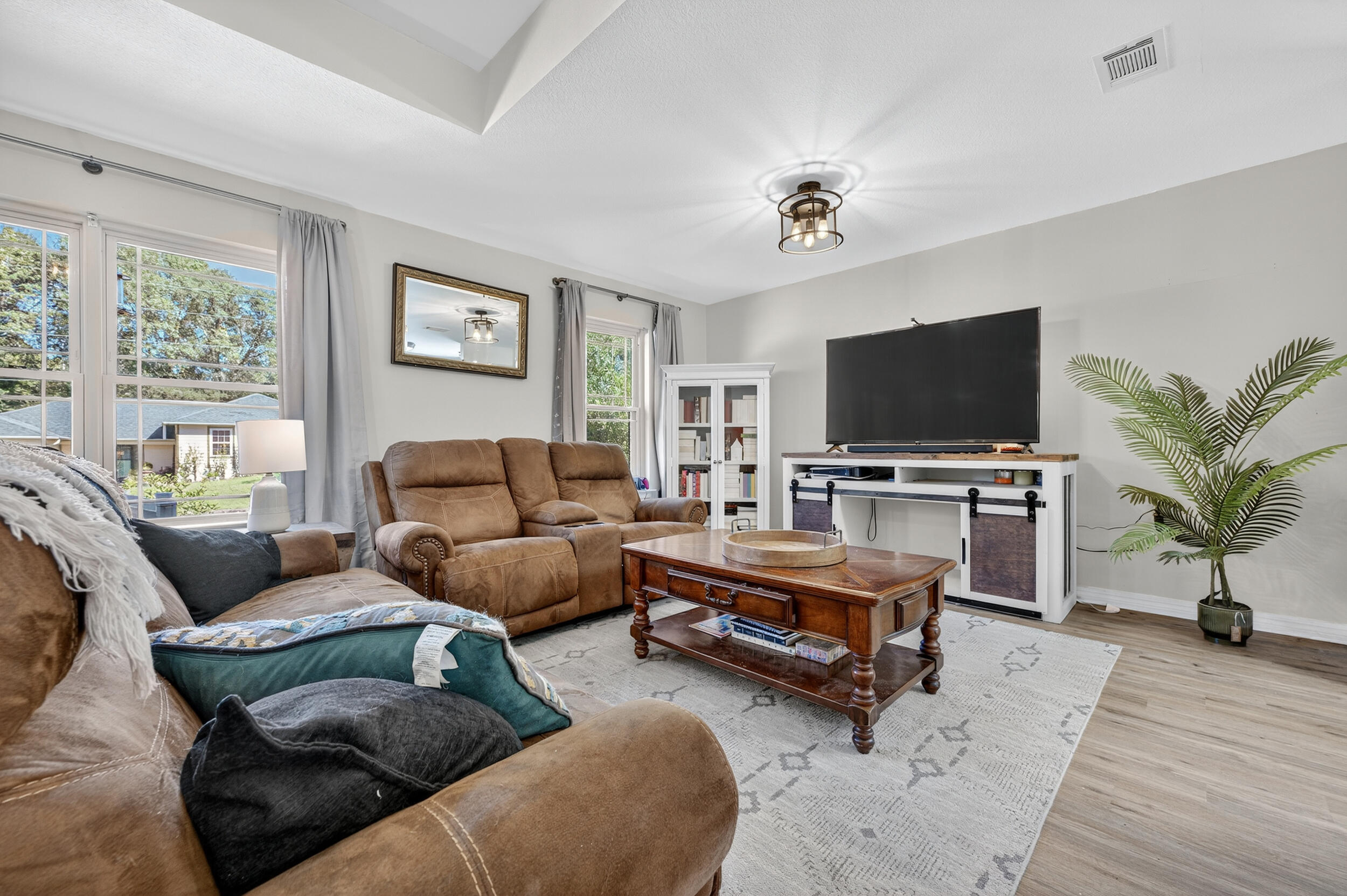 SOUTHVIEW ESTATES - Residential